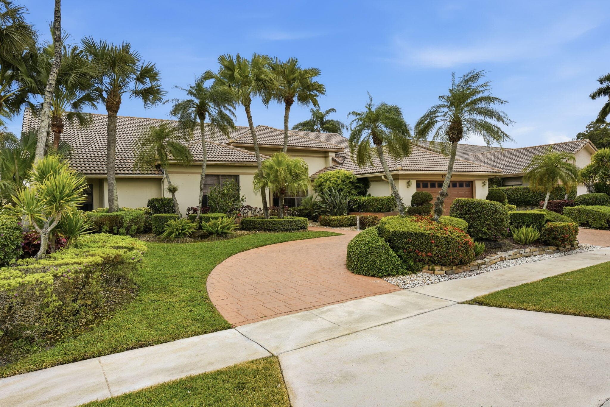 10330 Silver Lake Drive, Boca Raton, FL 33428 — photo 3 of 54