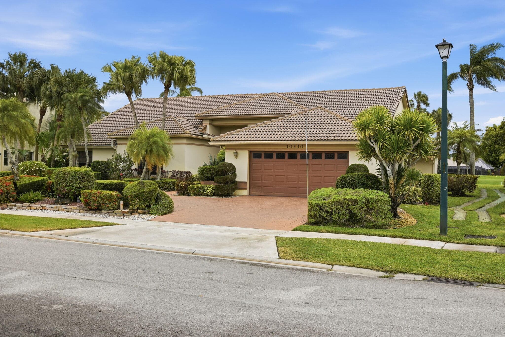 10330 Silver Lake Drive, Boca Raton, FL 33428 — photo 5 of 54