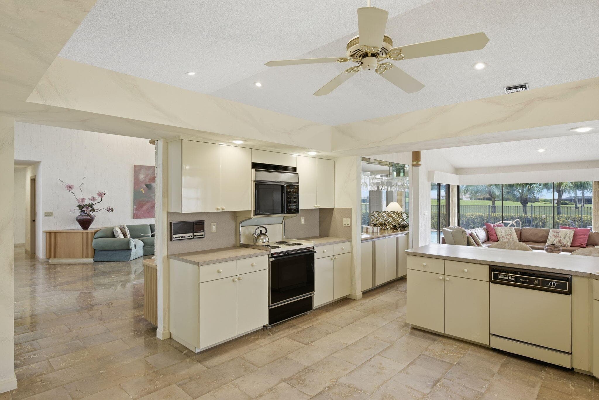 10330 Silver Lake Drive, Boca Raton, FL 33428 — photo 21 of 54
