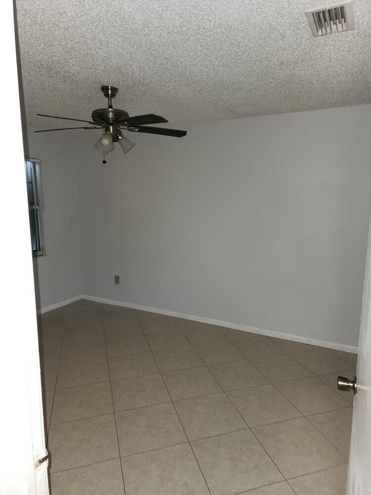 176 Waterside Drive, Hypoluxo, FL 33462 — photo 3 of 5