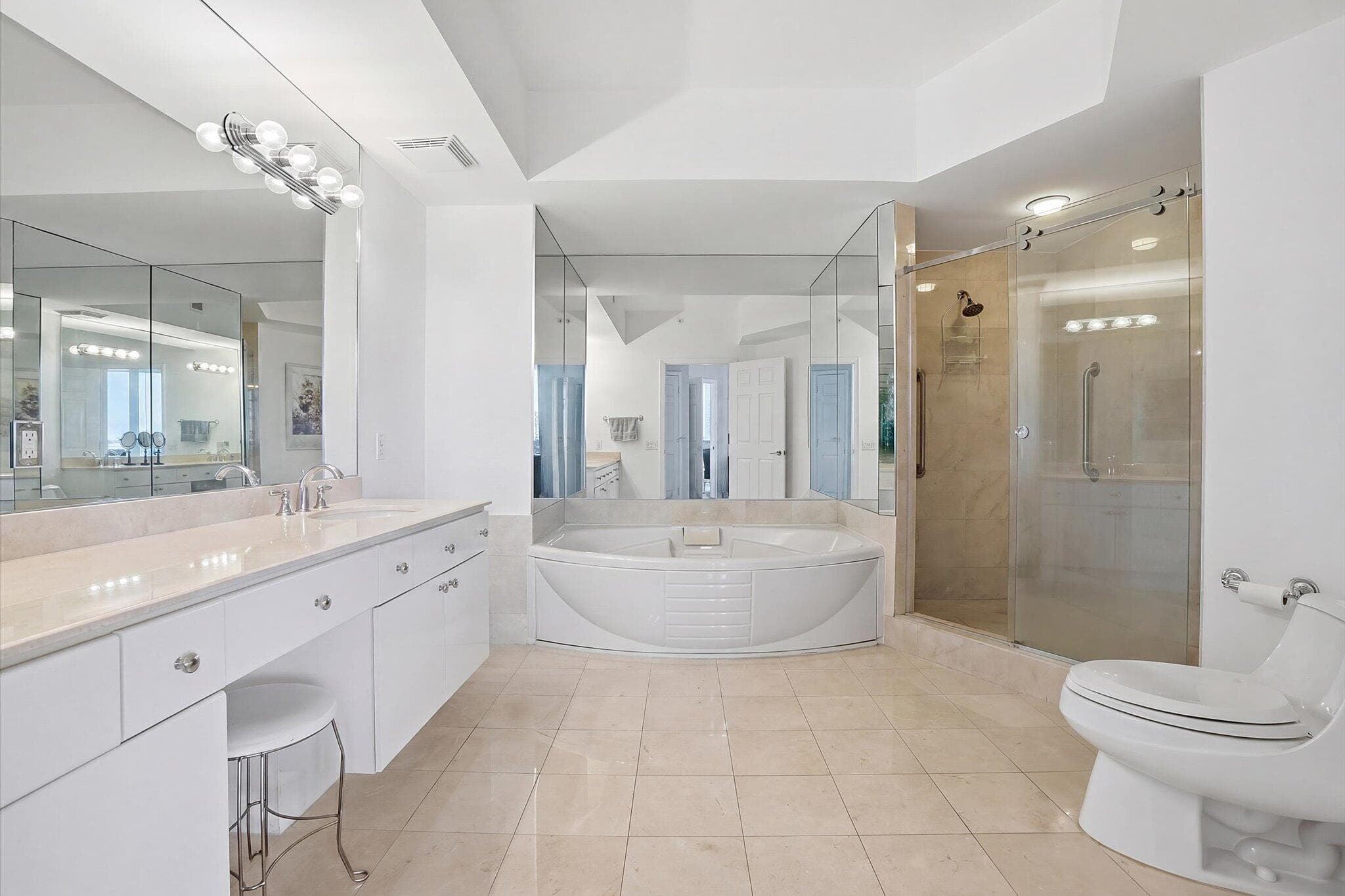 3100 N Ocean Boulevard 804, Fort Lauderdale, FL 33308 — photo 15 of 40