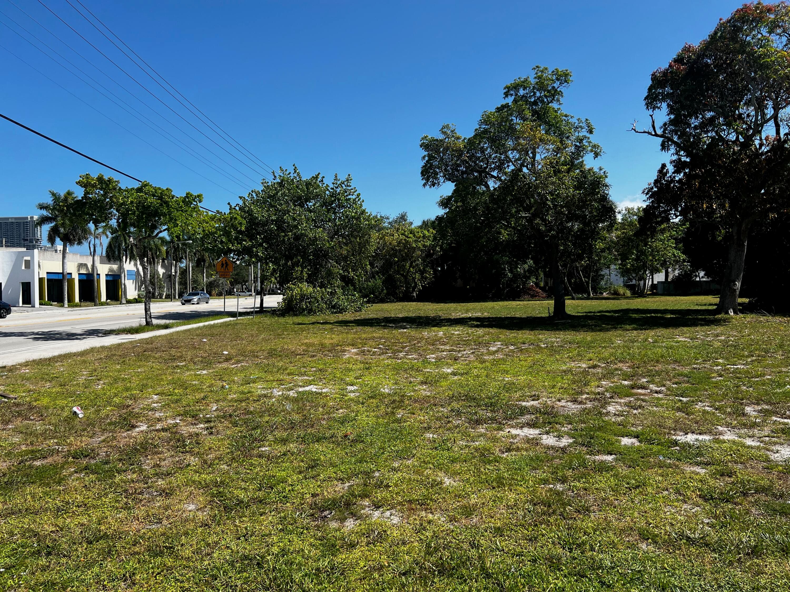 435 NW 7th Avenue, Fort Lauderdale, FL — photo 10 of 12