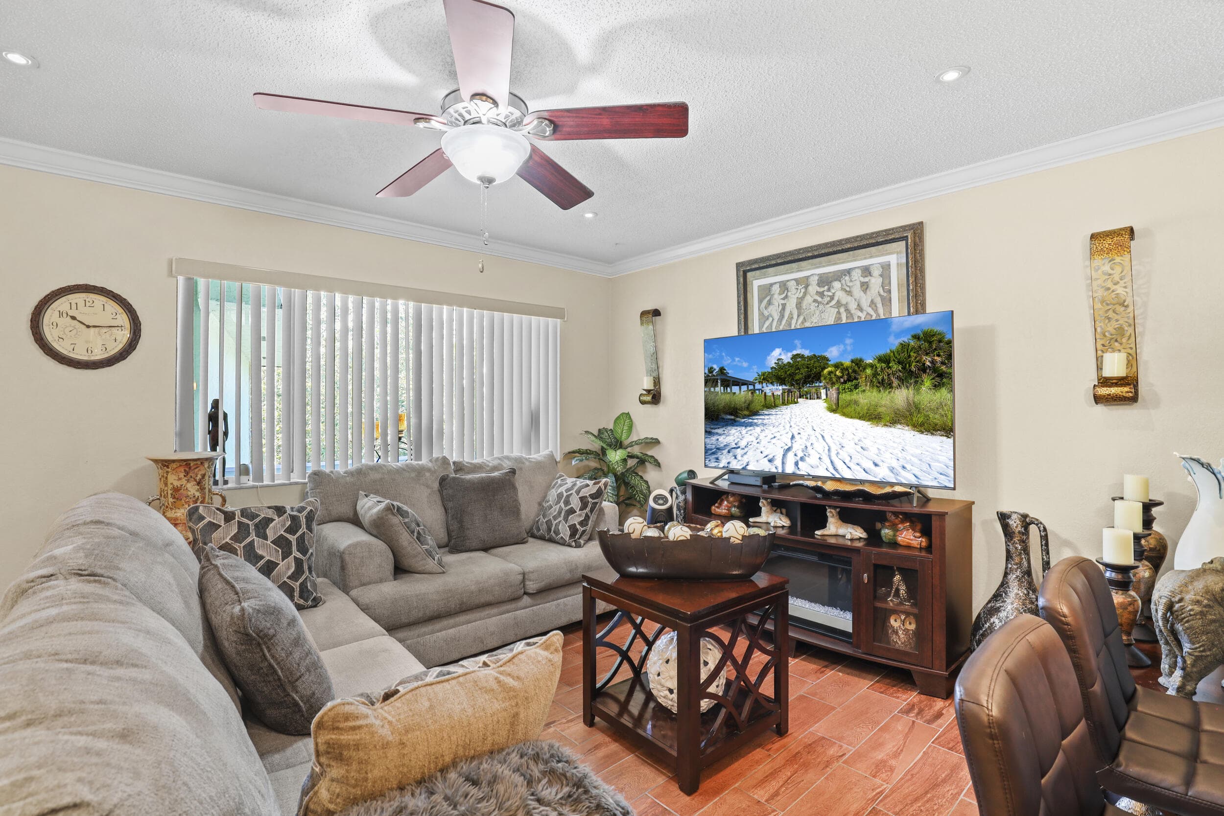 3100 Springdale Boulevard 308, Palm Springs, FL 33461 — photo 5 of 31