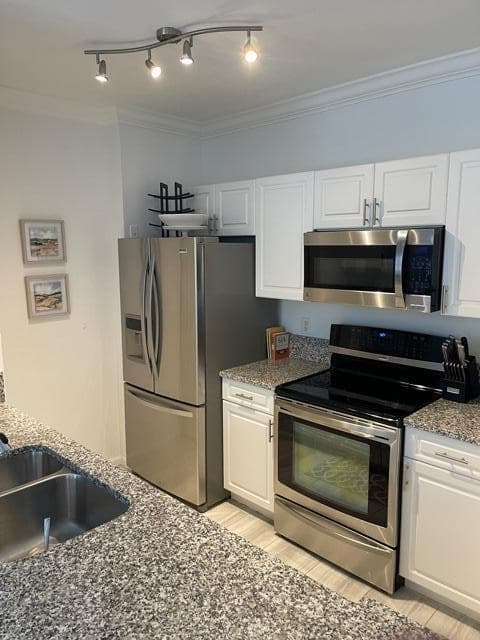 630 S Sapodilla Avenue 312, West Palm Beach, FL 33401 — photo 9 of 10