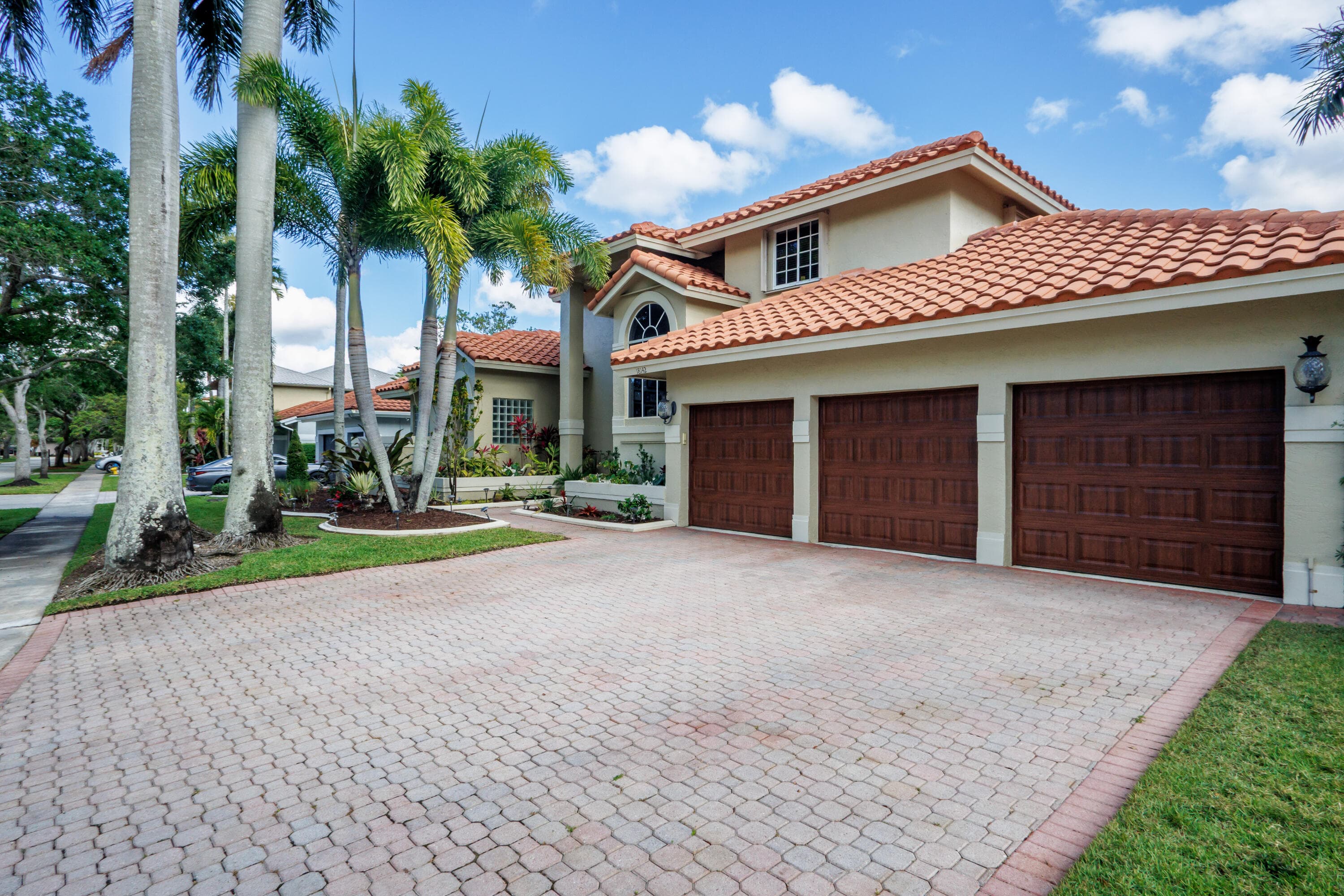 18142 NW 15th Court, Pembroke Pines, FL 33029 — photo 7 of 70