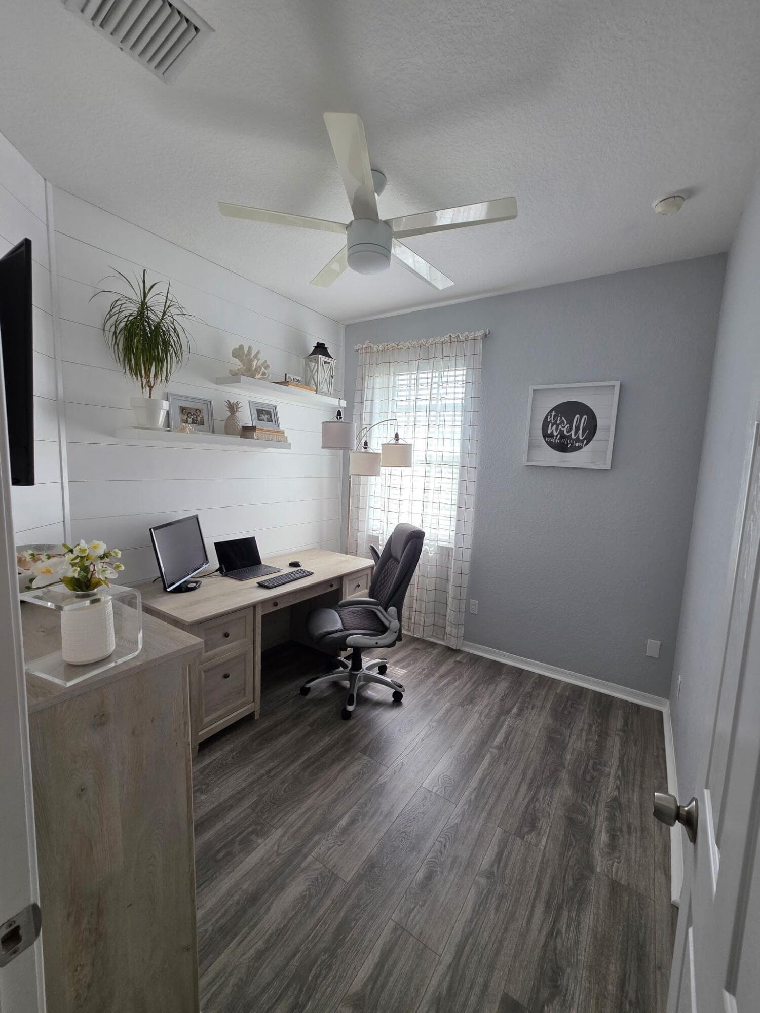 1560 SE Hampshire Way 204, Stuart, FL 34994 — photo 15 of 40