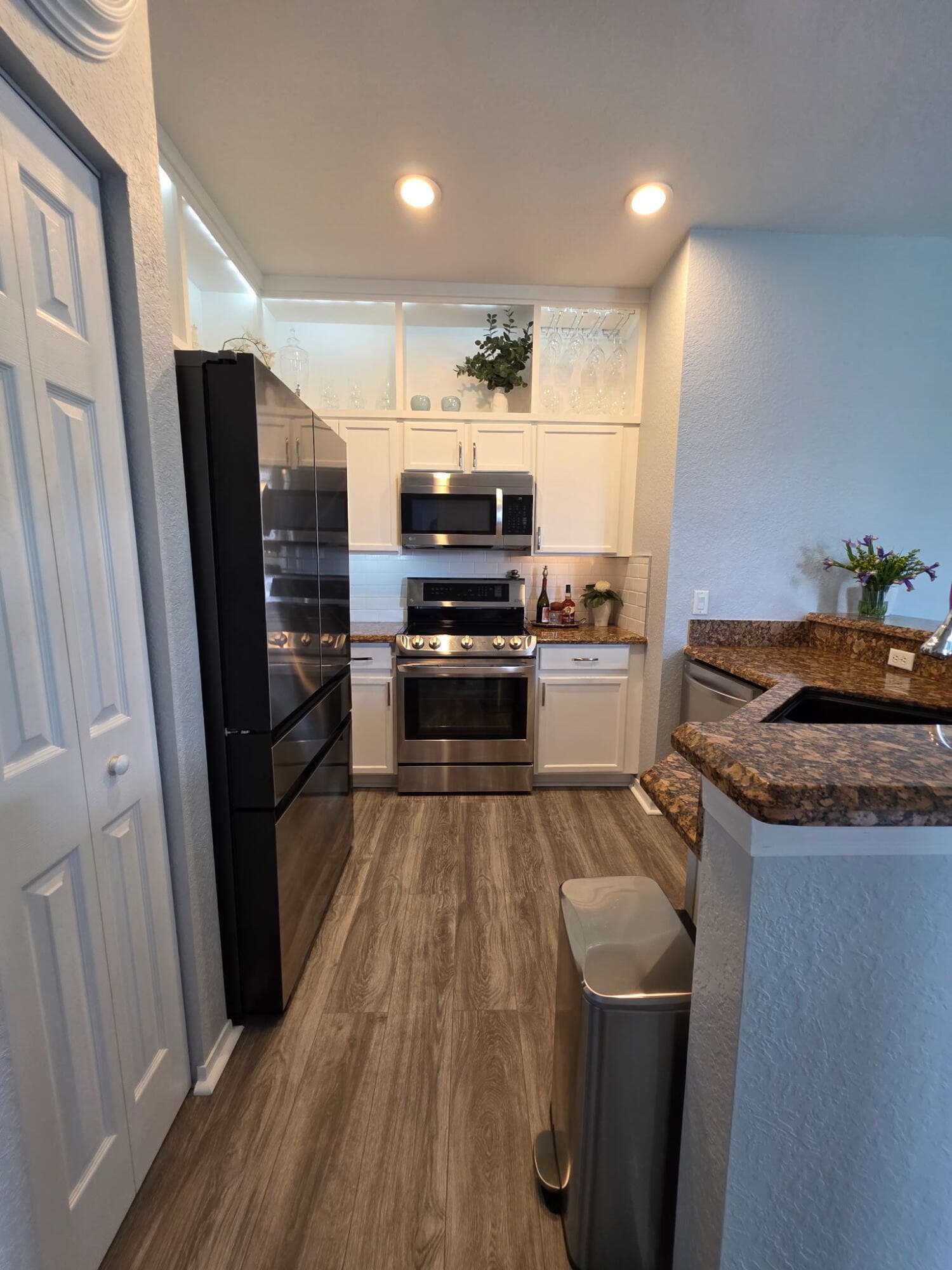 1560 SE Hampshire Way 204, Stuart, FL 34994 — photo 6 of 40