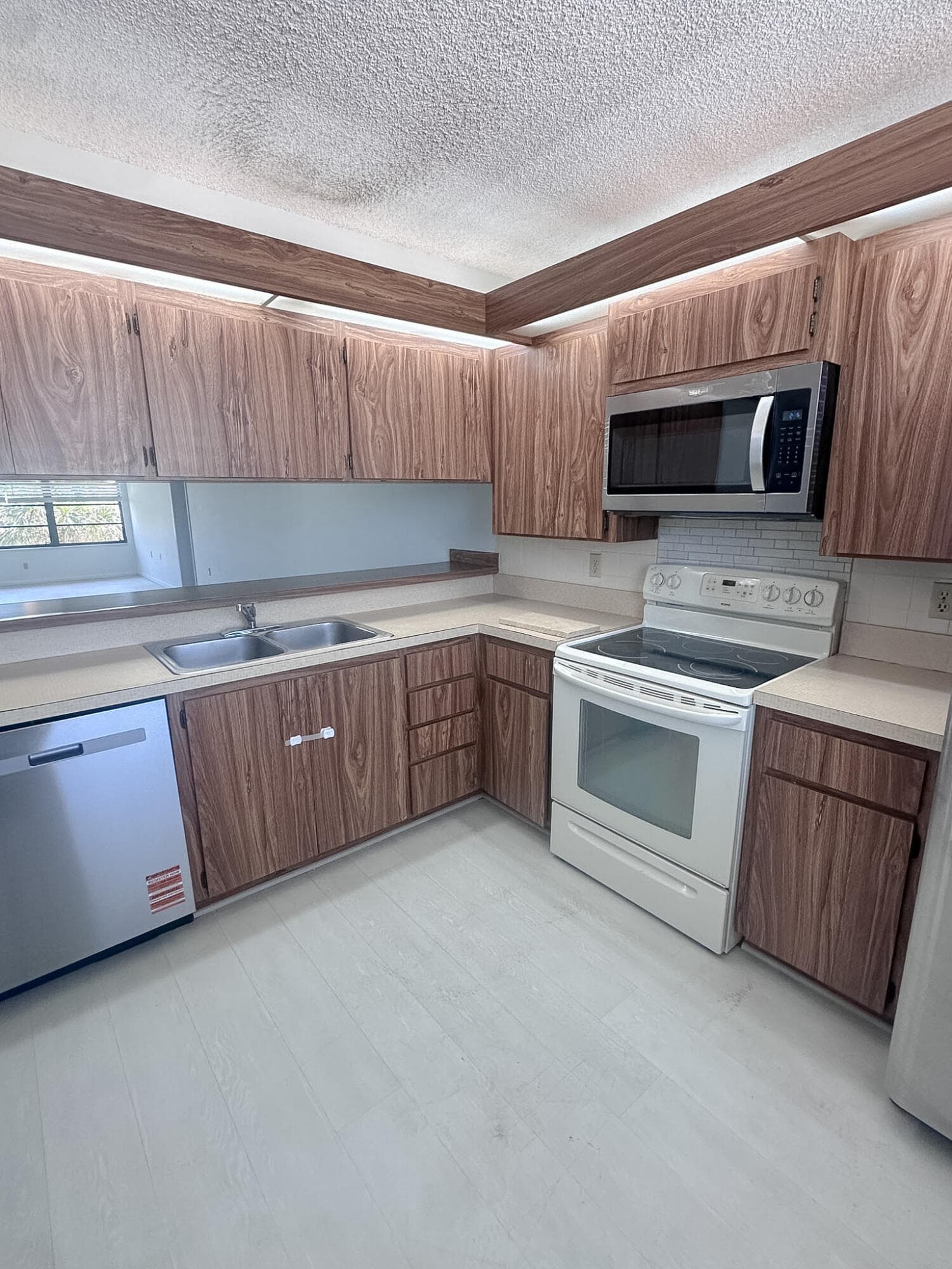3511 Village Boulevard 401, West Palm Beach, FL 33409 — photo