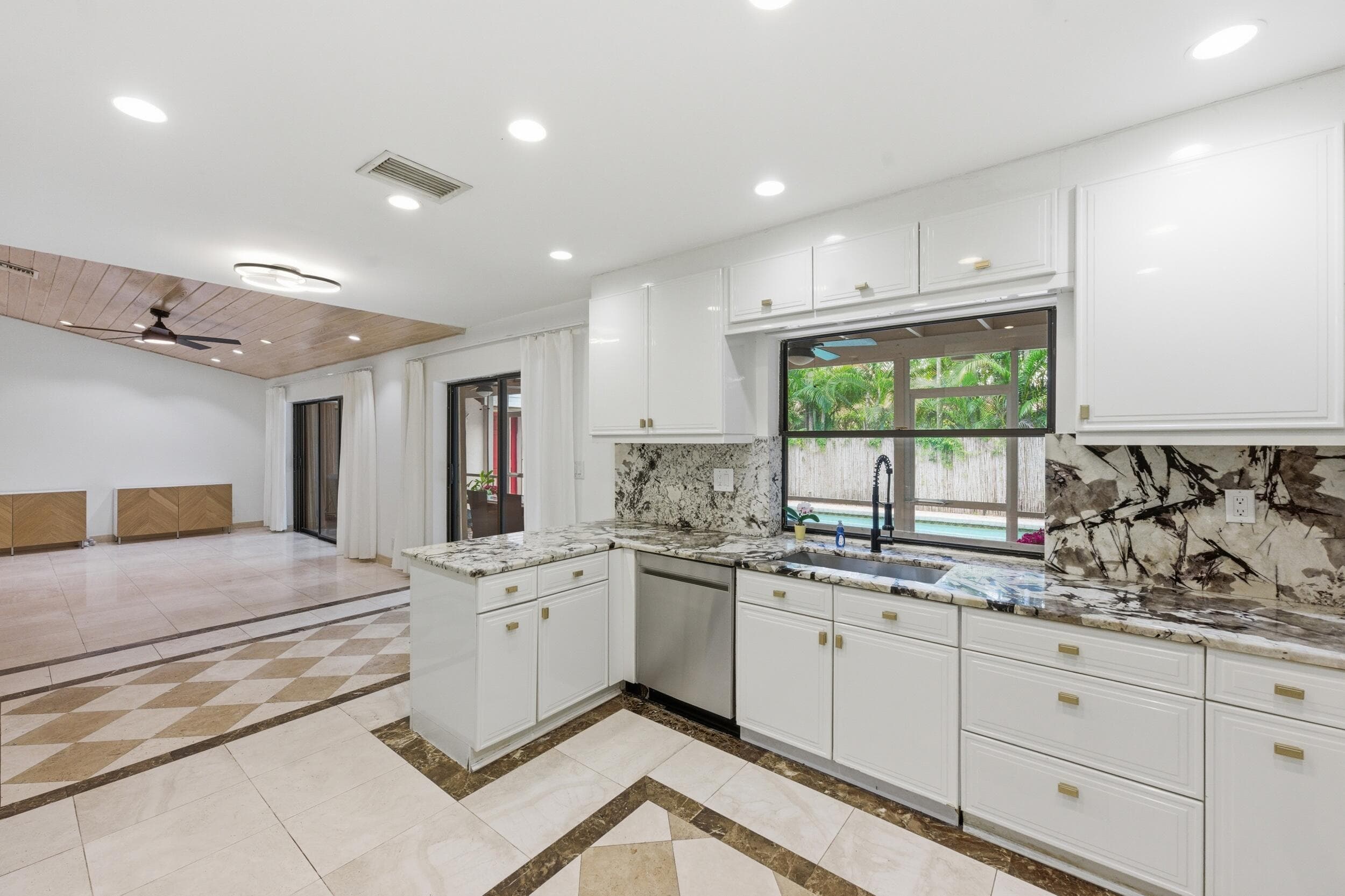 10740 NW 19th Street, Coral Springs, FL 33071 — photo 16 of 72