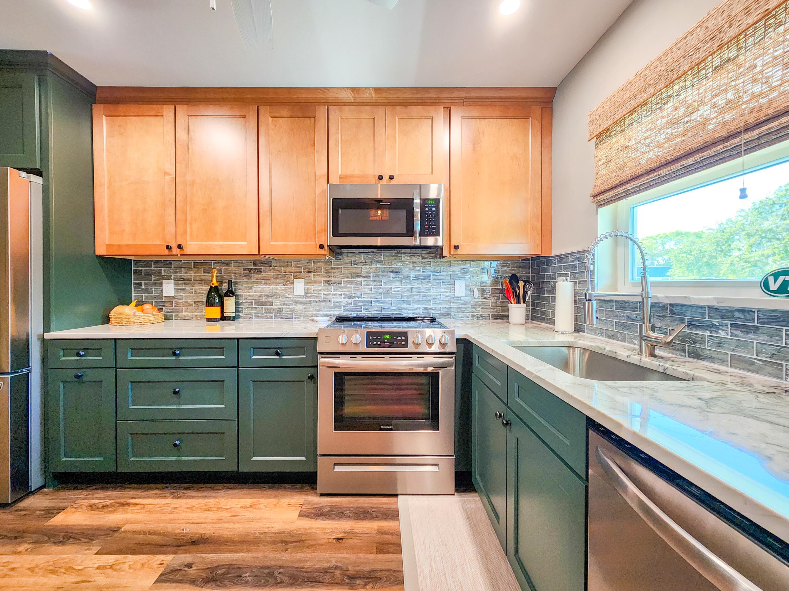 2800 Indian River Boulevard 8, Vero Beach, FL 32960 — photo 1 of 23