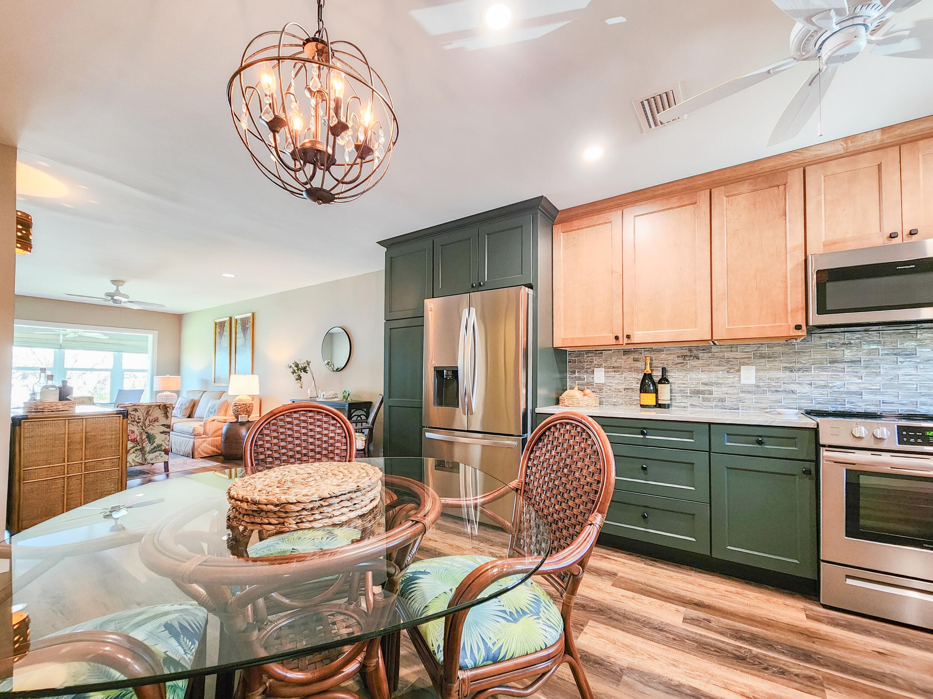 2800 Indian River Boulevard 8, Vero Beach, FL 32960 — photo 4 of 23