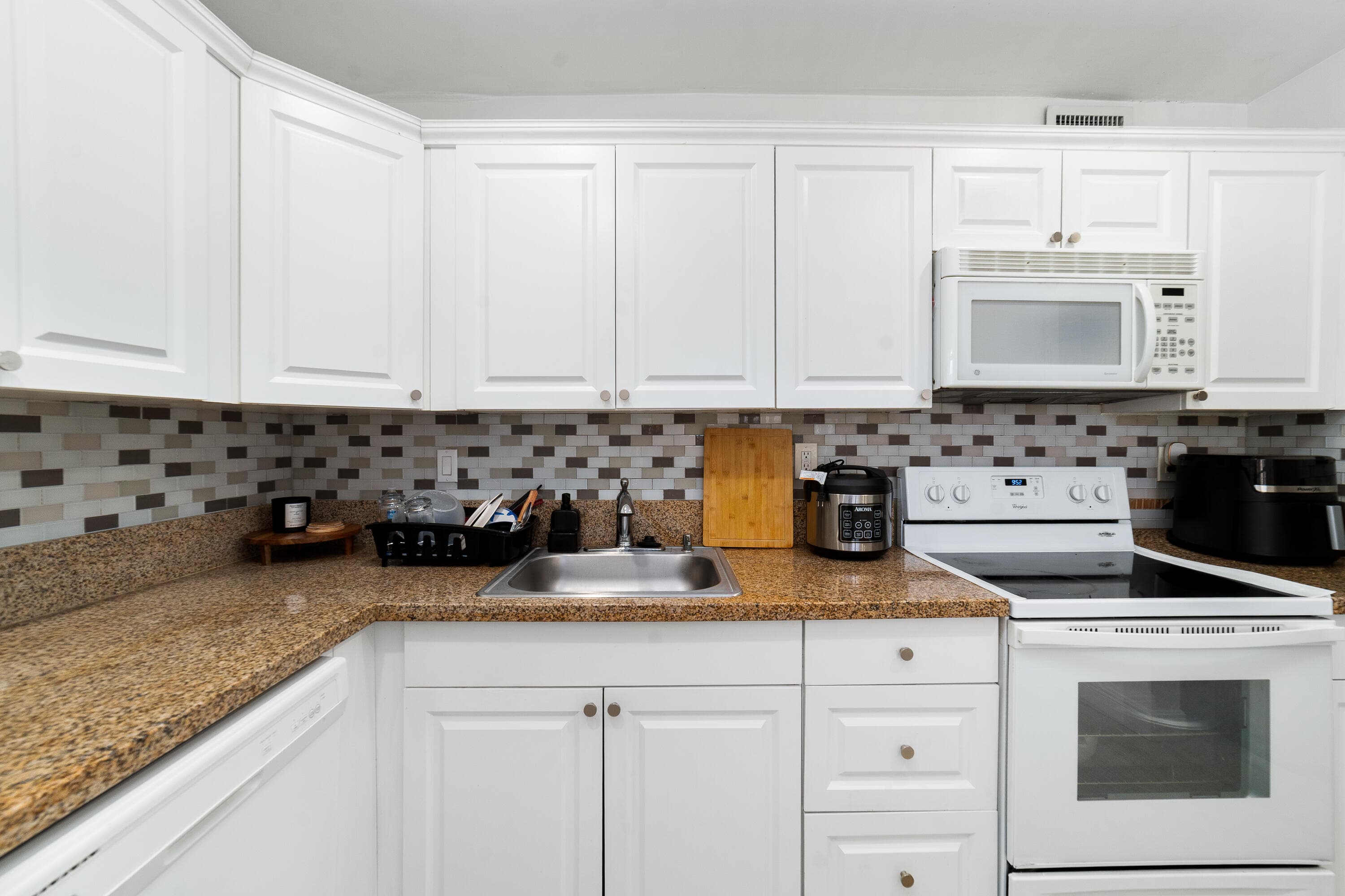 2710 Riverside Drive 201a, Coral Springs, FL 33065 — photo 8 of 23