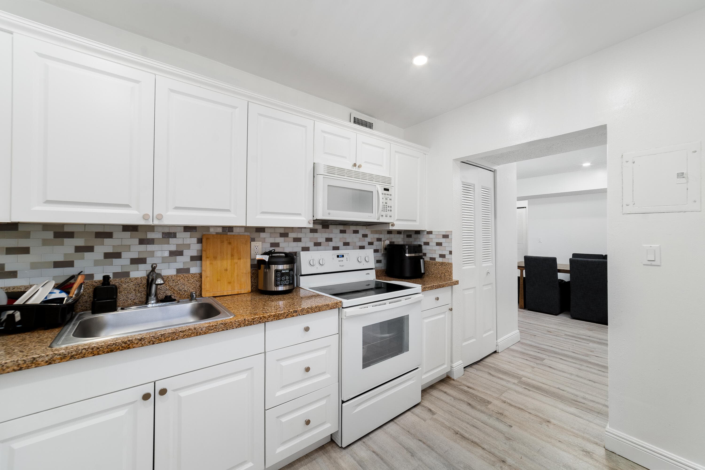 2710 Riverside Drive 201a, Coral Springs, FL 33065 — photo 9 of 23