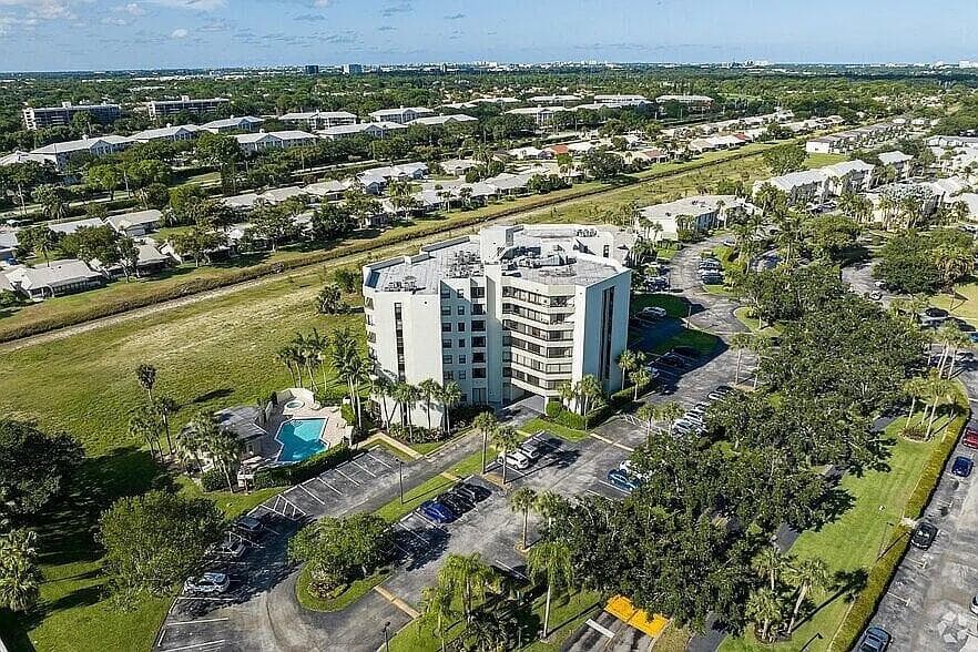 6463 La Costa Drive 105, Boca Raton, FL 33433 — photo 2 of 40