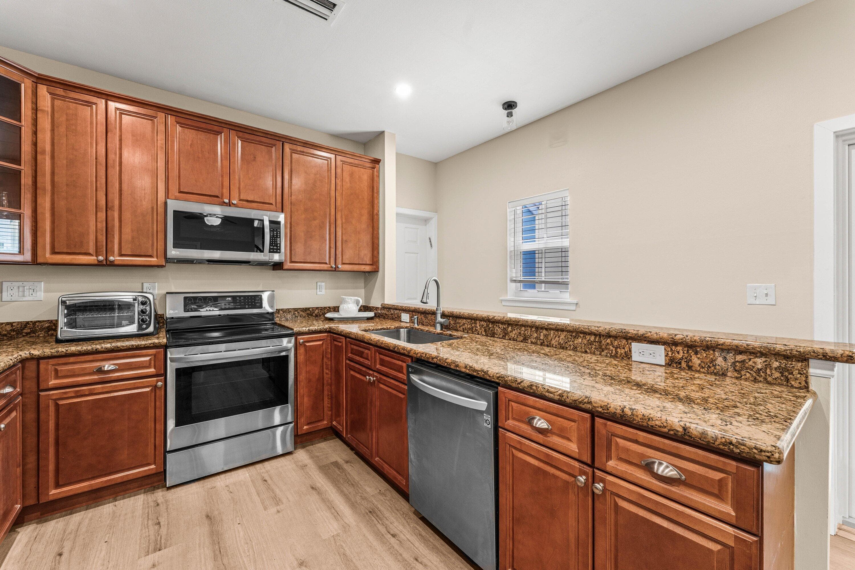 5908 Catesby Street, Boca Raton, FL 33433 — photo 12 of 50