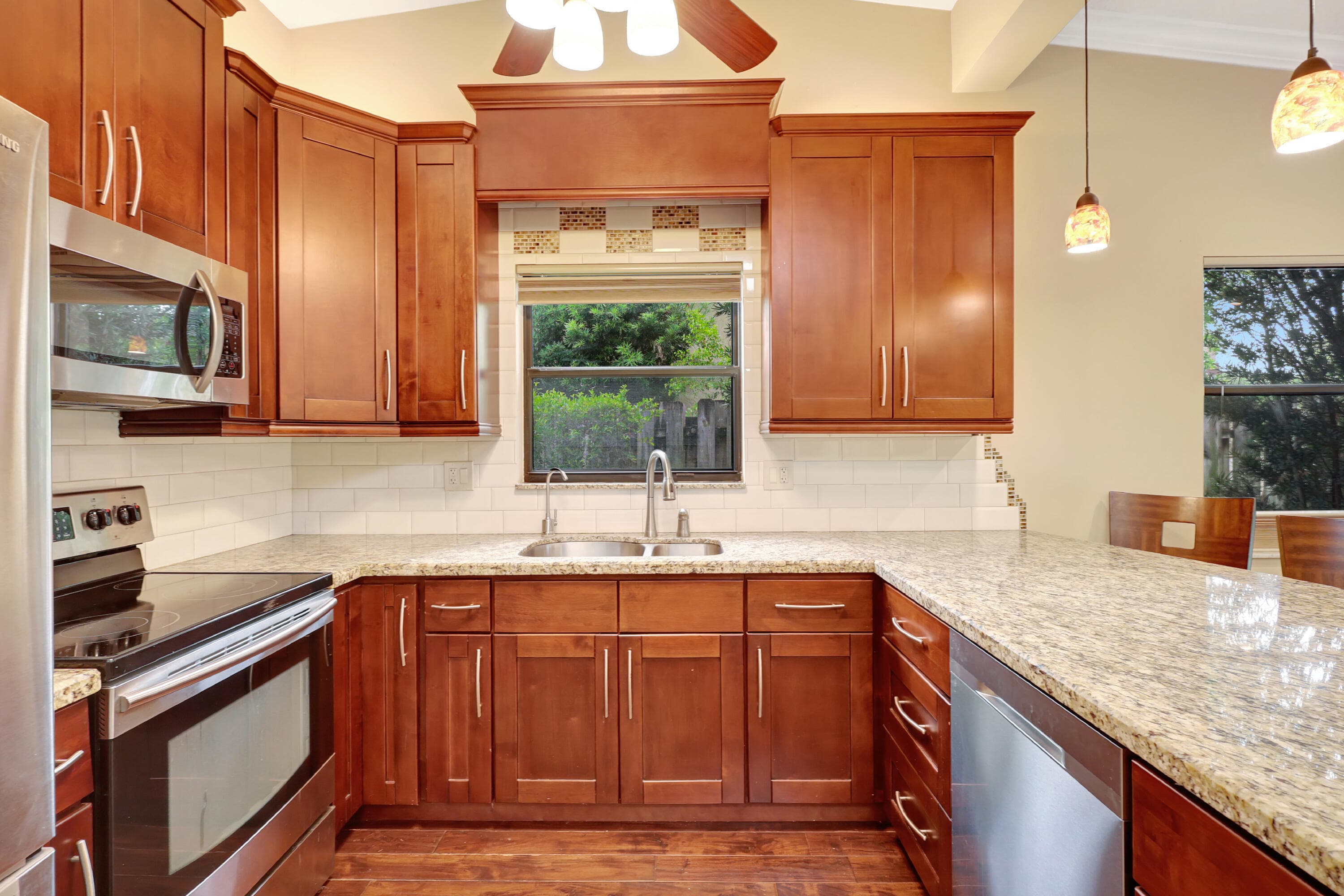 1003 Raintree Lane, Palm Beach Gardens, FL 33410 — photo 18 of 33