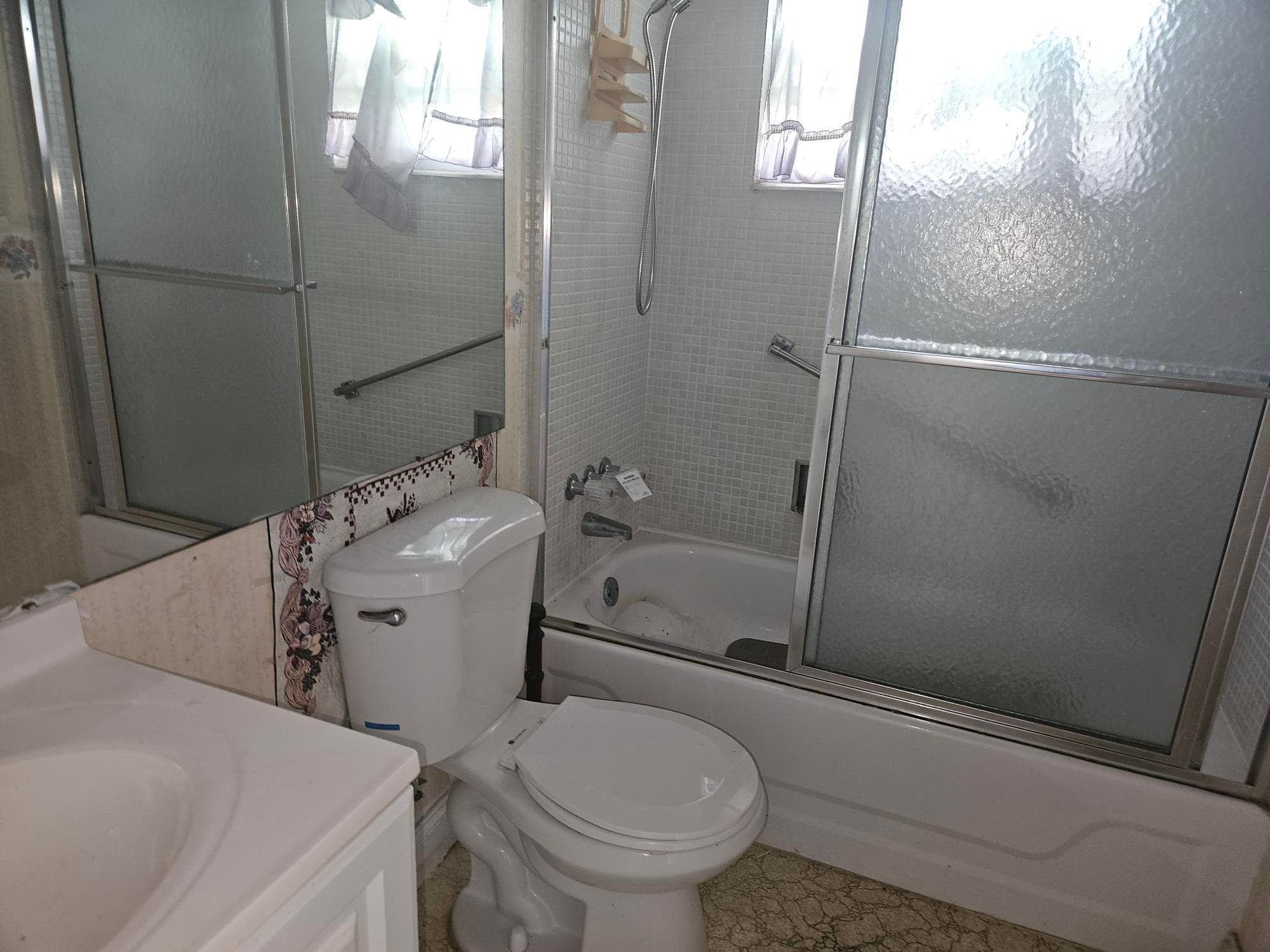 281 Flanders 281, Delray Beach, FL 33484 — photo 4 of 10