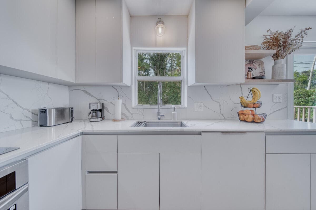 5870 SW 46th Terrace, Miami, FL 33155 — photo 11 of 30