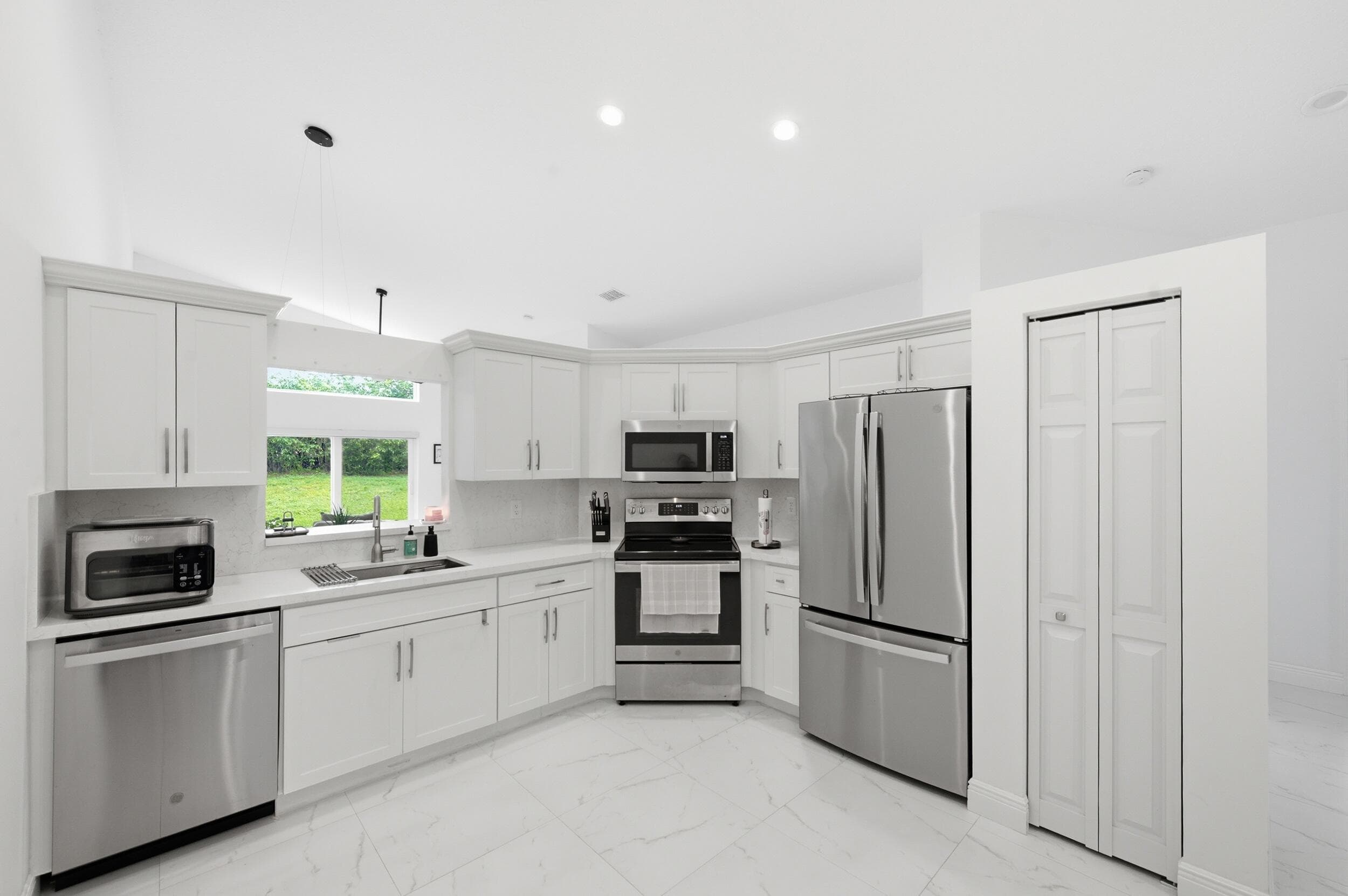 6581 Marissa Circle, Lake Worth, FL 33467 — photo 15 of 53