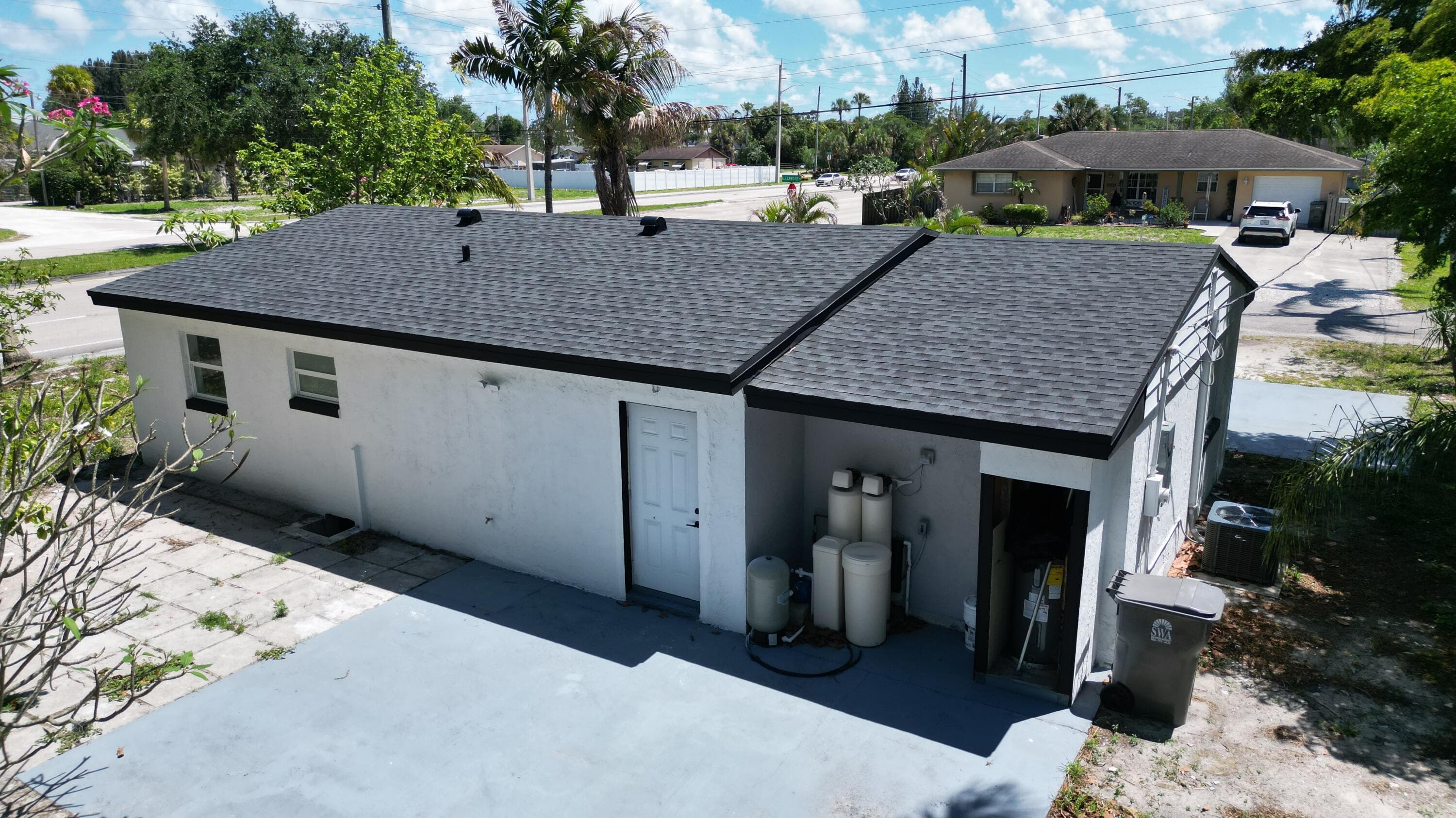 6507 Alexander Road, West Palm Beach, FL 33413 — photo 4 of 36