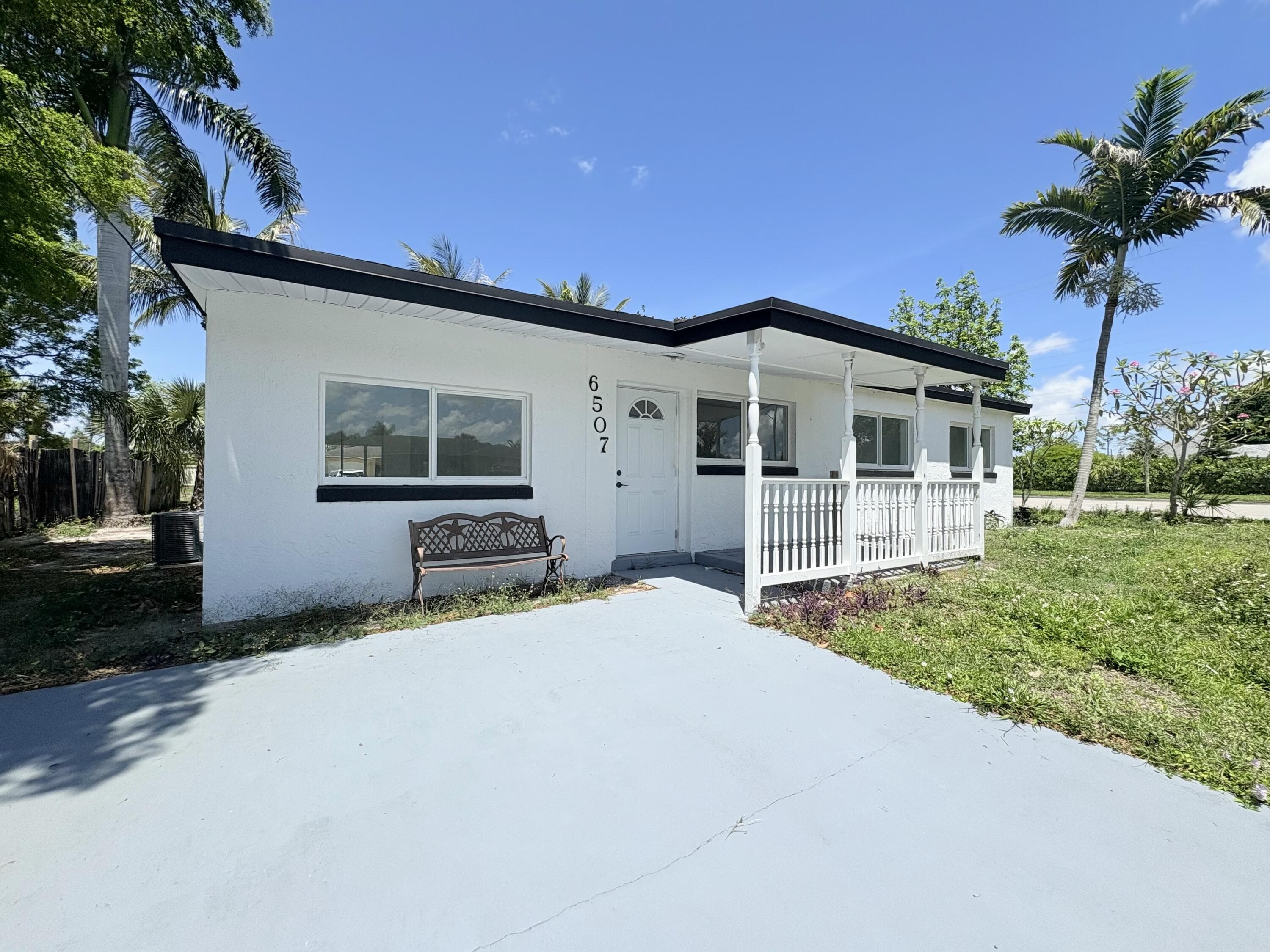 6507 Alexander Road, West Palm Beach, FL 33413 — photo 32 of 36