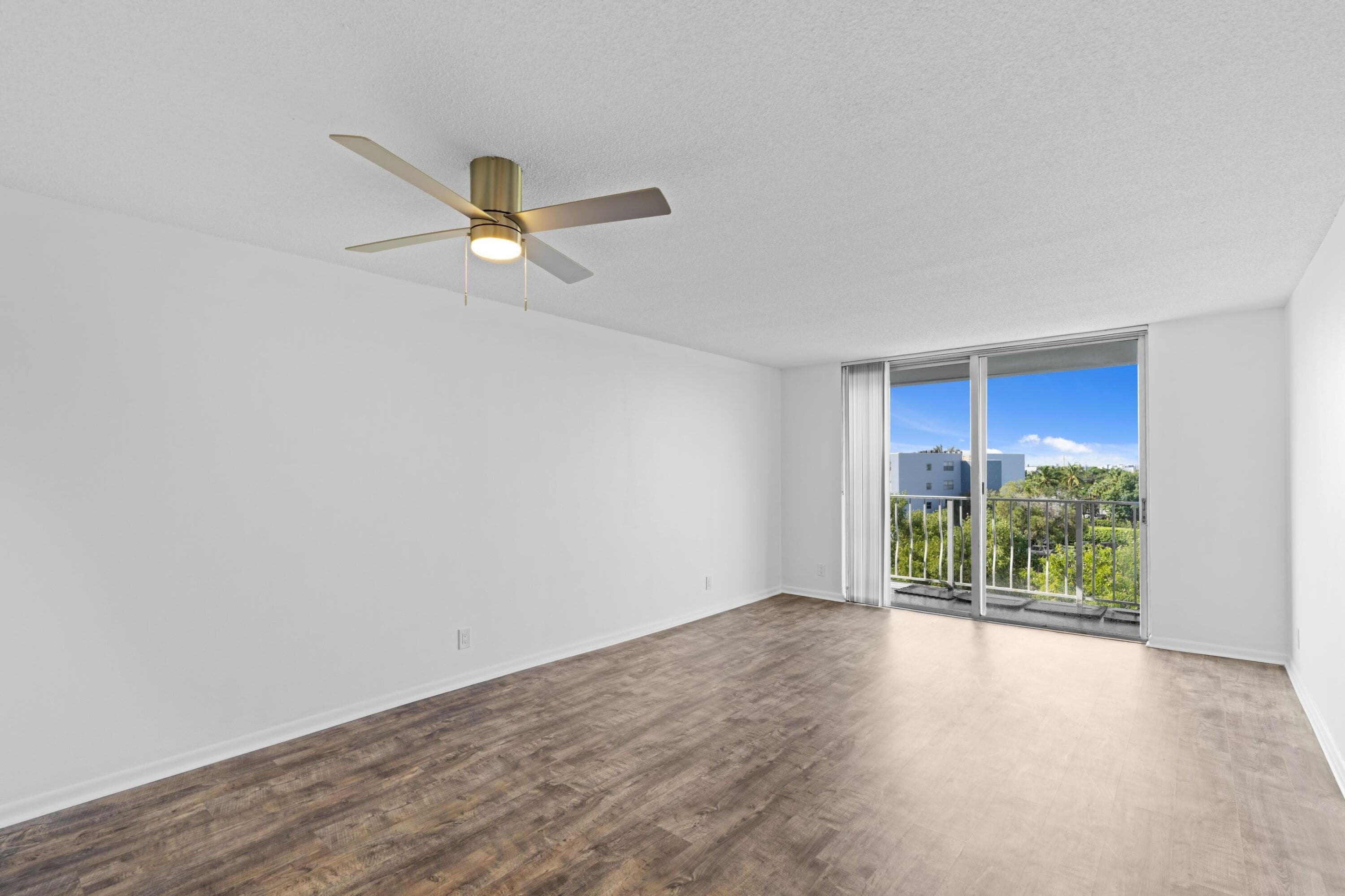 470 Executive Center Drive 5k, West Palm Beach, FL 33401 — photo 2 of 18