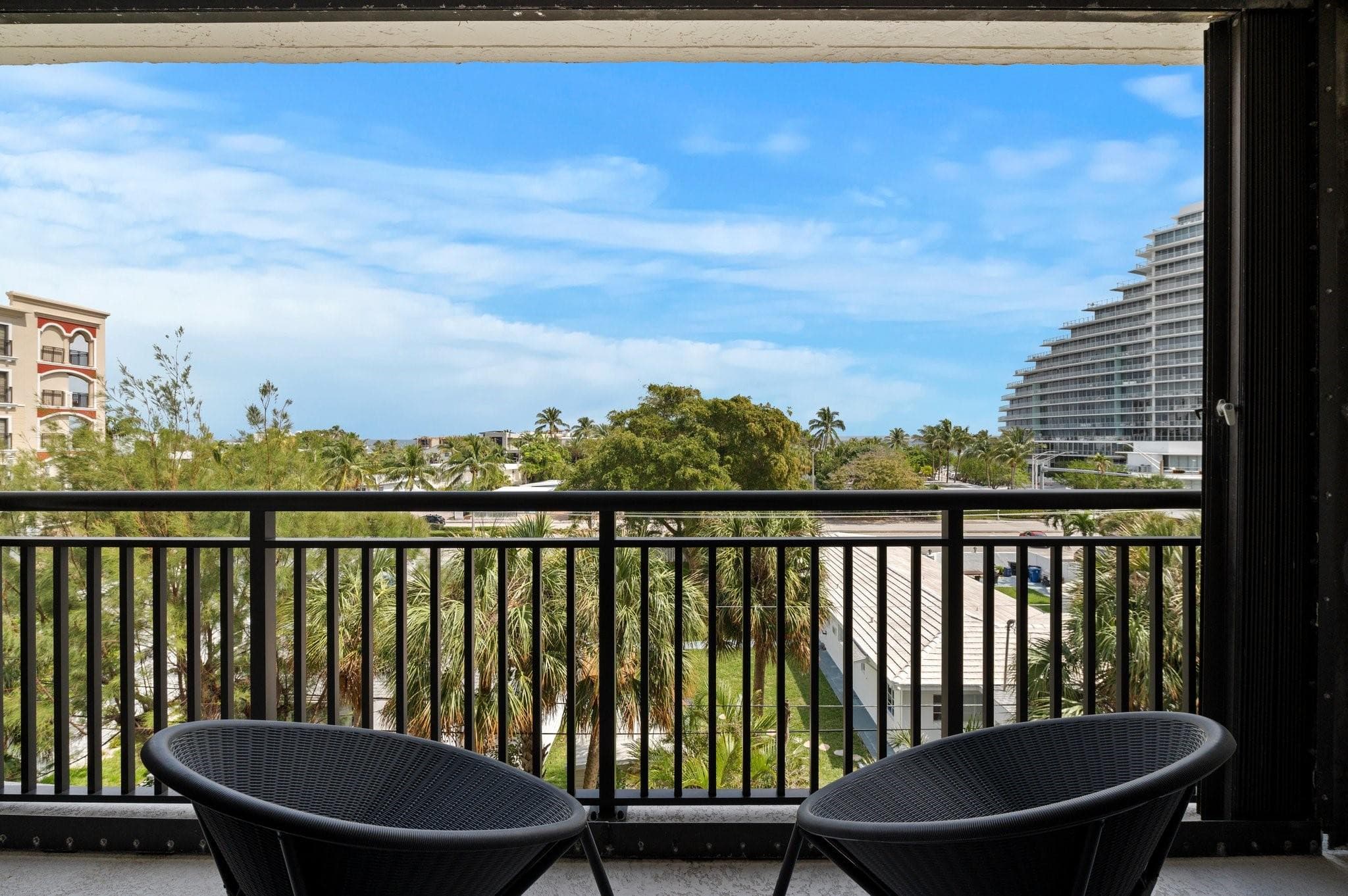 2300 NE 33rd Avenue 502, Fort Lauderdale, FL 33305 — photo 12 of 52