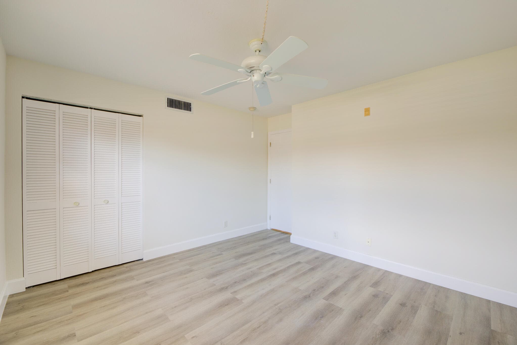 12016 S Greenway Cir Circle S 105, Royal Palm Beach, FL 33411 — photo 24 of 37