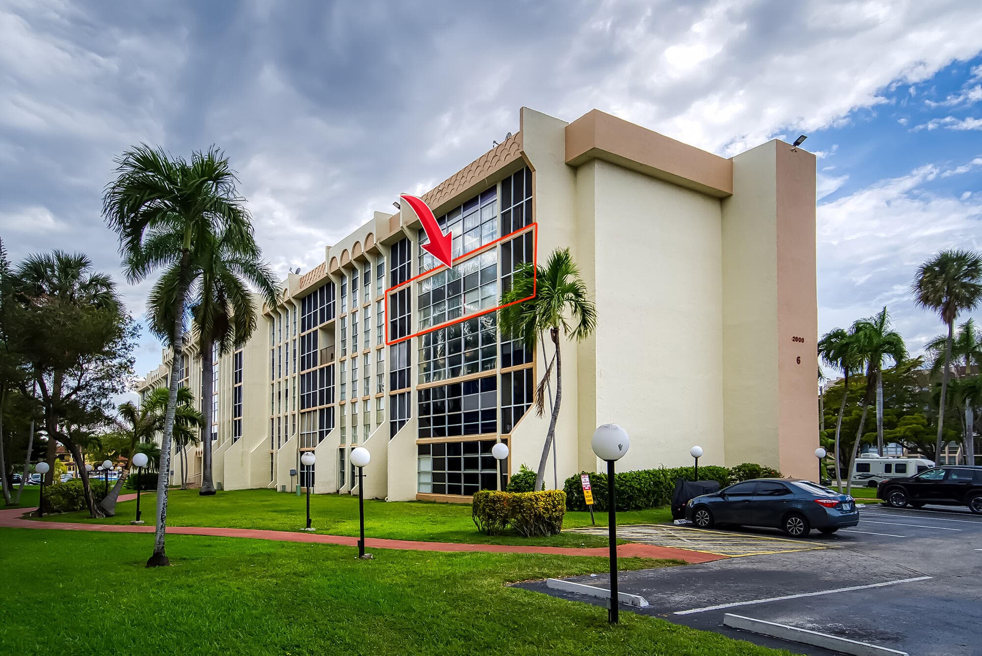 2000 Atlantic Shores Boulevard Apt 410, Hallandale Beach, FL 33009 — photo 7 of 53