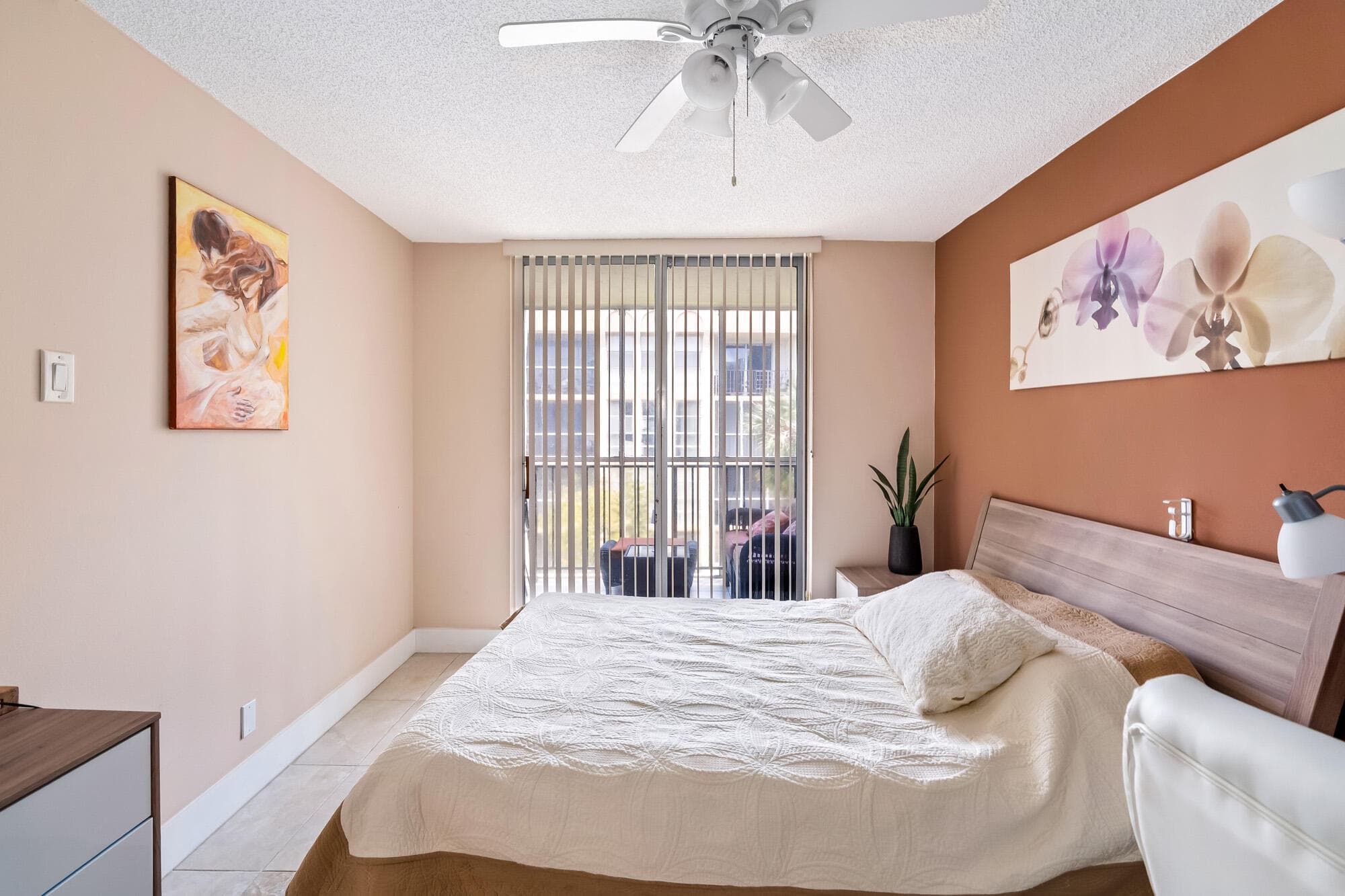 2000 Atlantic Shores Boulevard Apt 410, Hallandale Beach, FL 33009 — photo 22 of 53