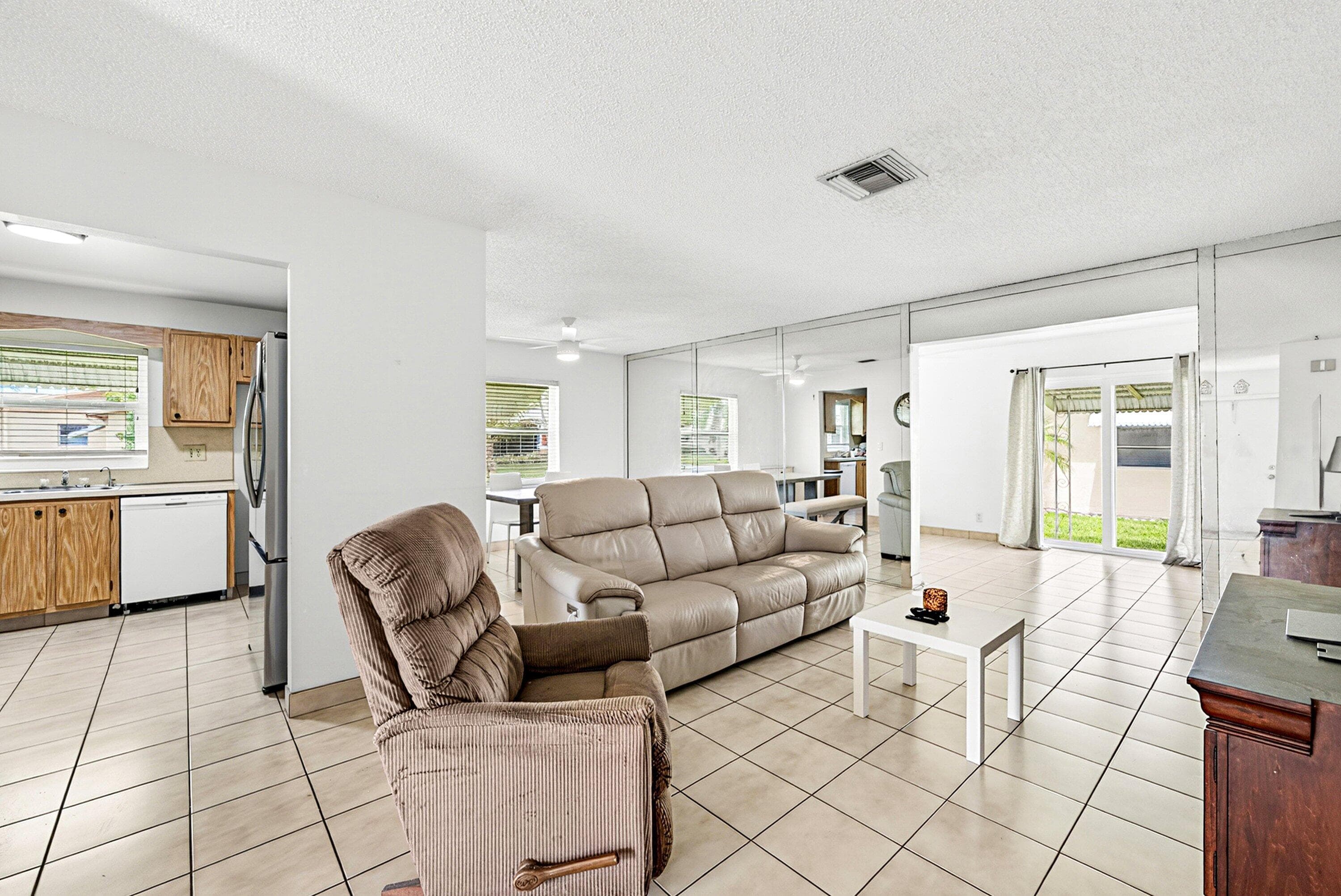 6061 Stanley Lane, Delray Beach, FL 33484 — photo 13 of 48