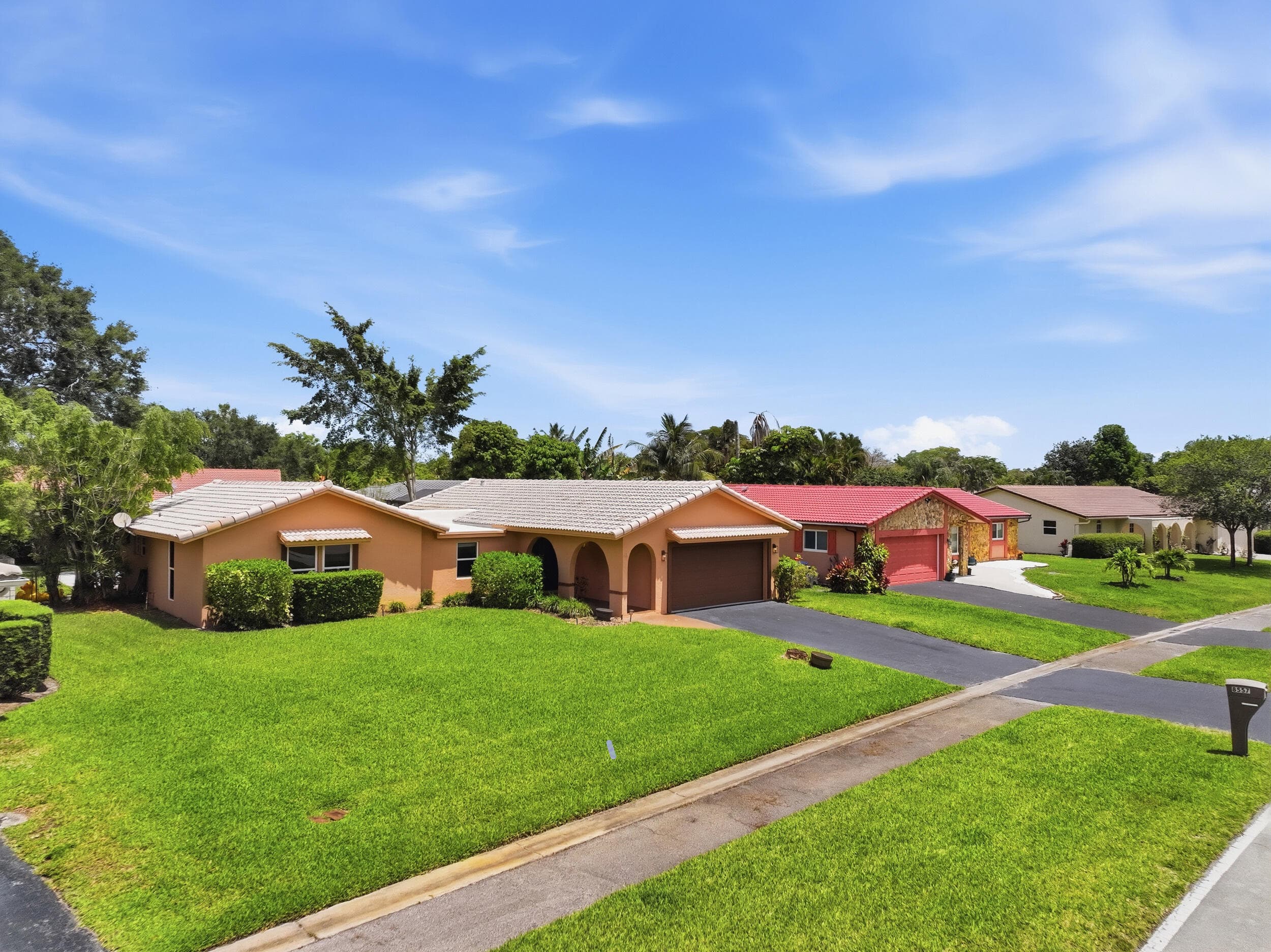 8557 Shadow Wood Boulevard, Coral Springs, FL 33071 — photo 3 of 36