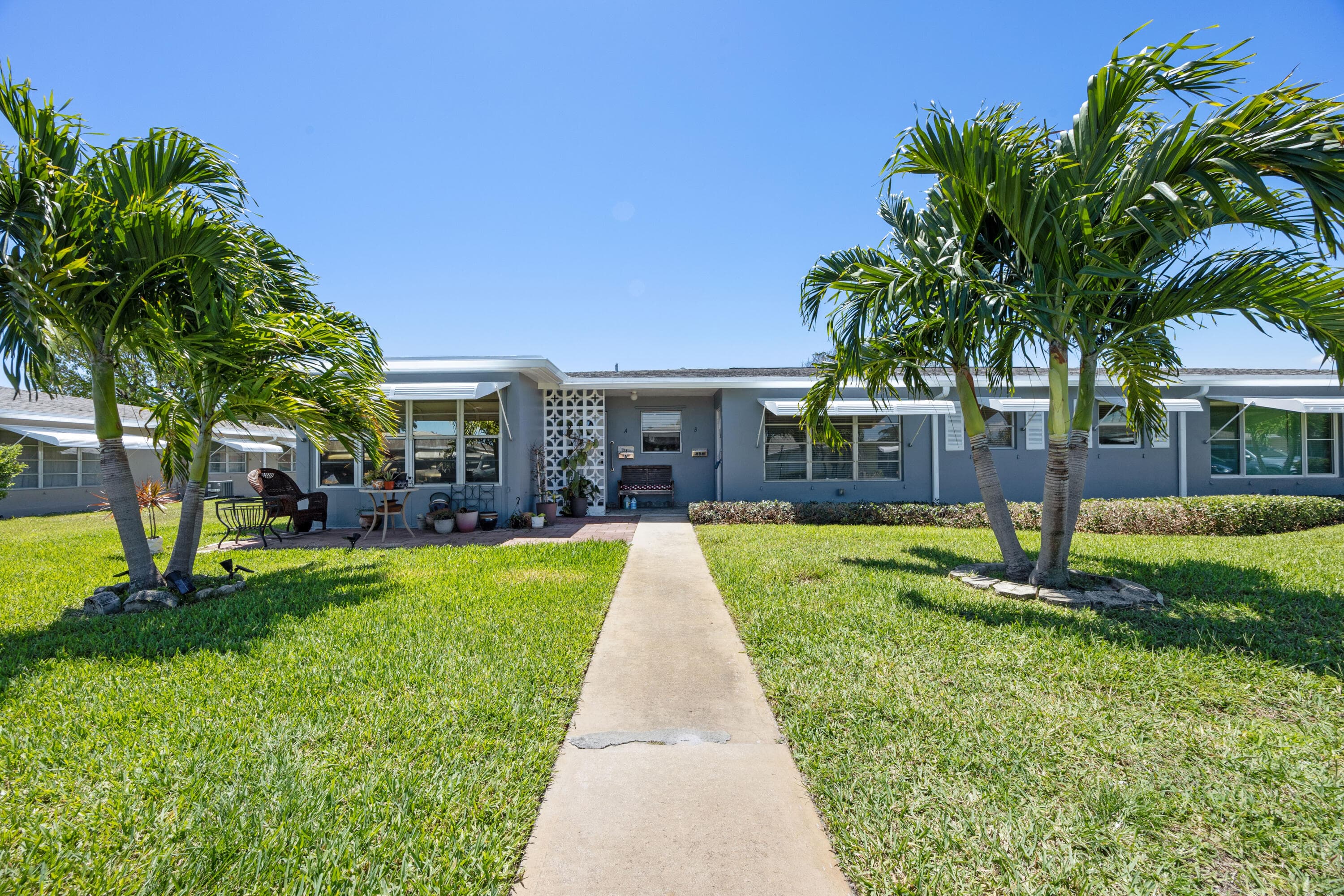 150 South Boulevard B, Boynton Beach, FL 33435 — photo 1 of 18