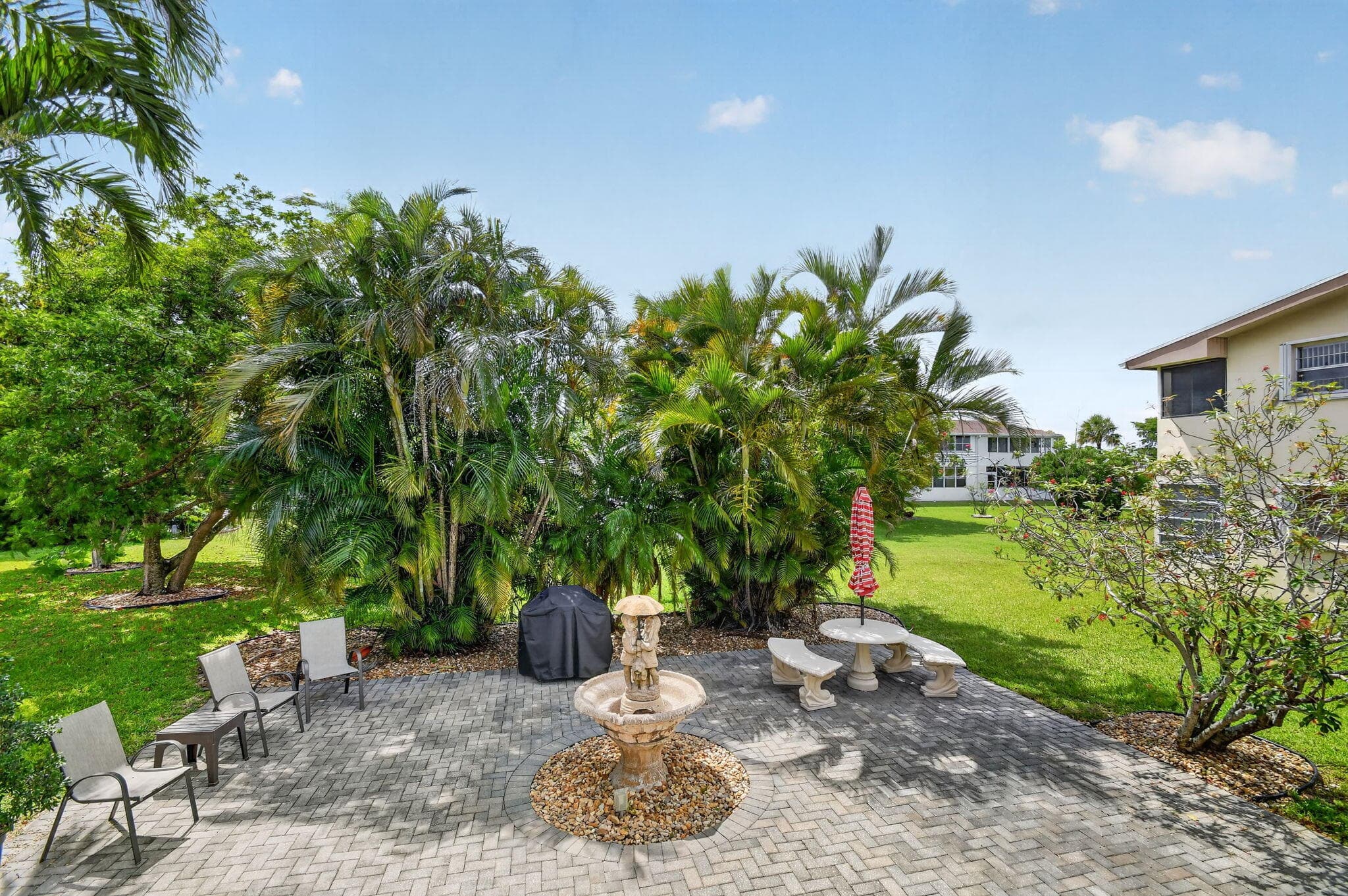 99 Bedford D, West Palm Beach, FL 33417 — photo 1 of 31