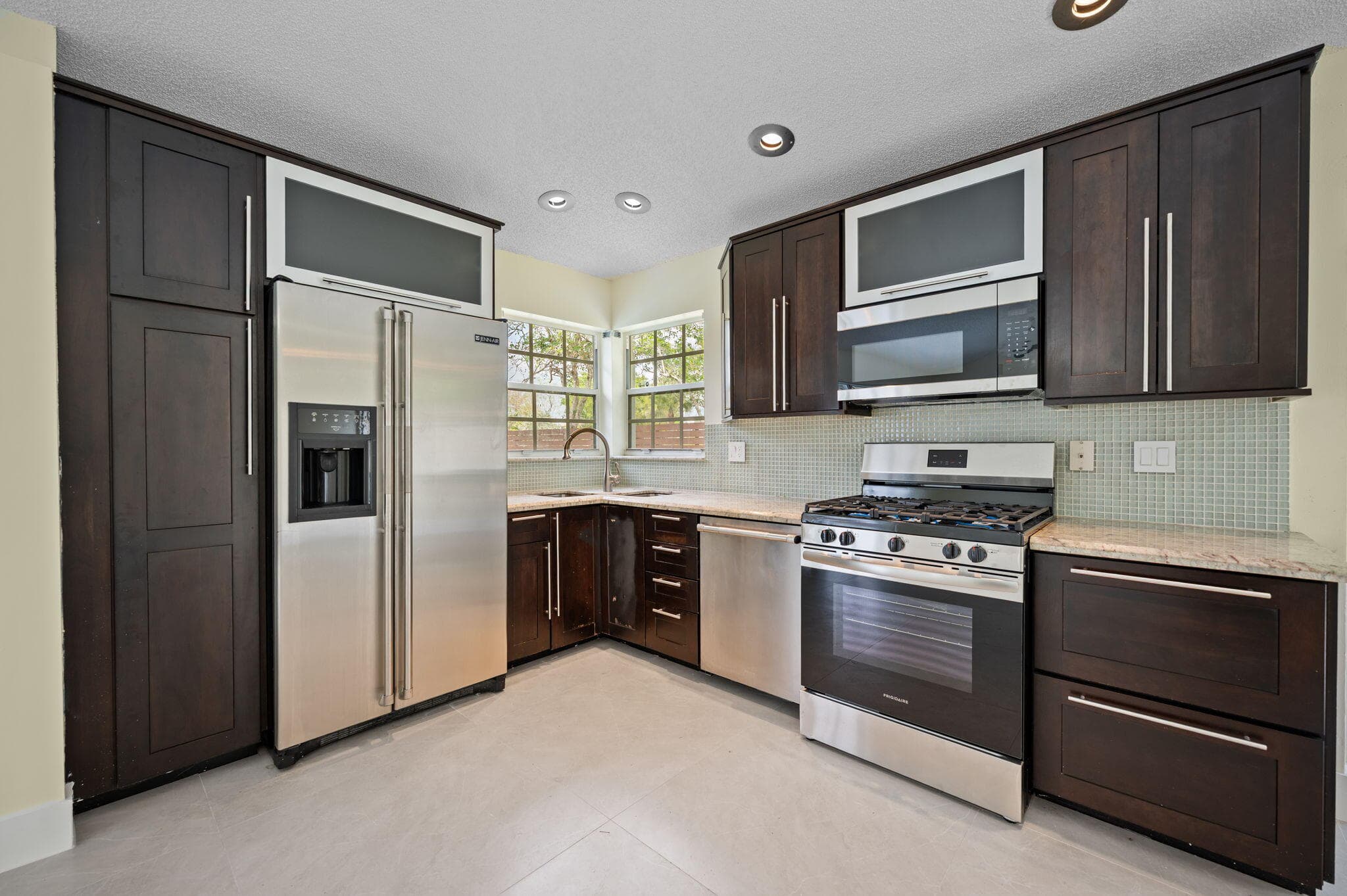 13400 NW 5th Court, Plantation, FL 33325 — photo 9 of 37