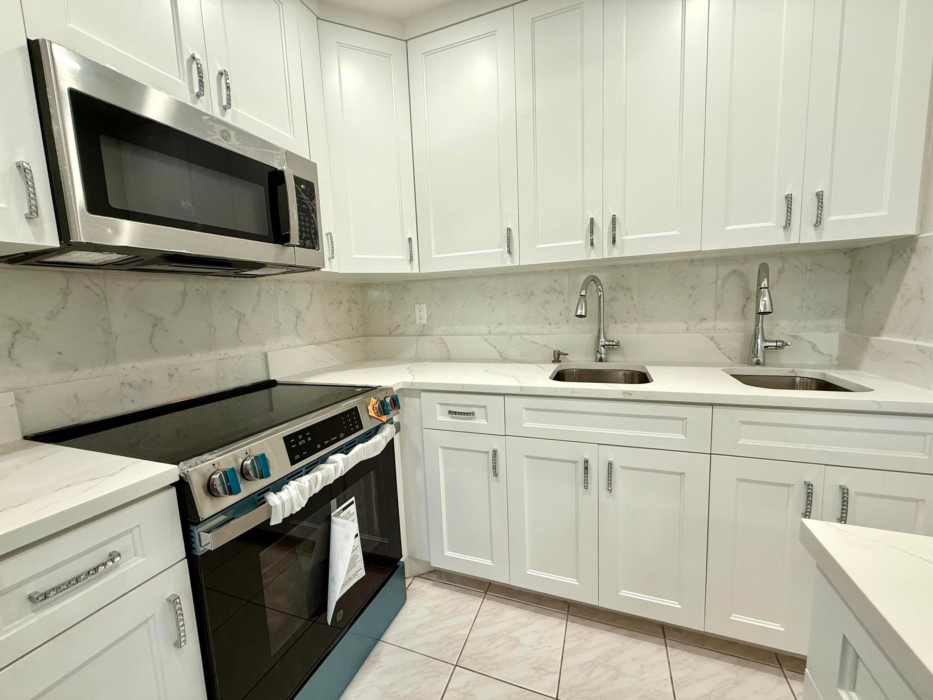 149 Hastings I, West Palm Beach, FL 33417 — photo 1 of 34