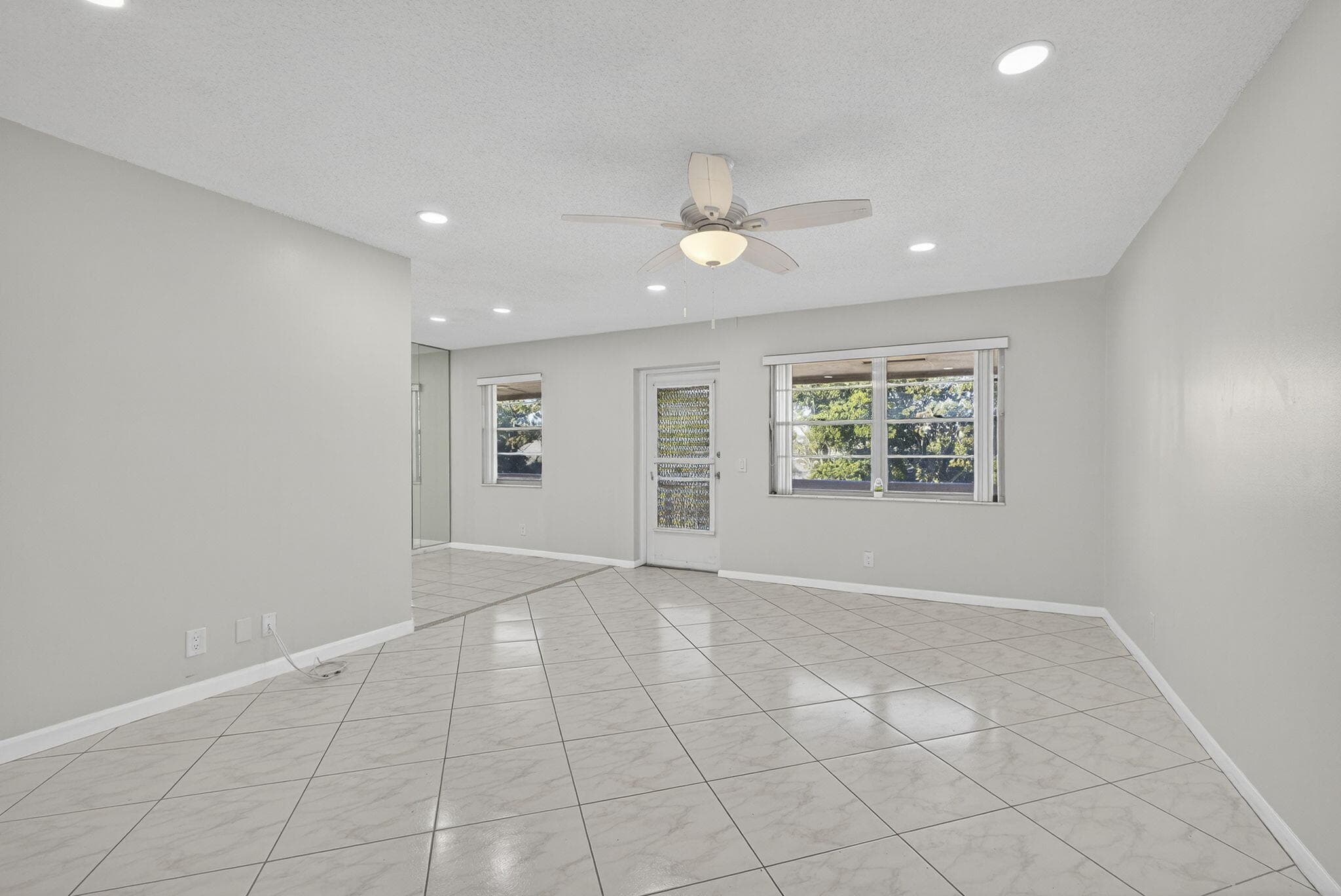 149 Hastings I, West Palm Beach, FL 33417 — photo 3 of 34