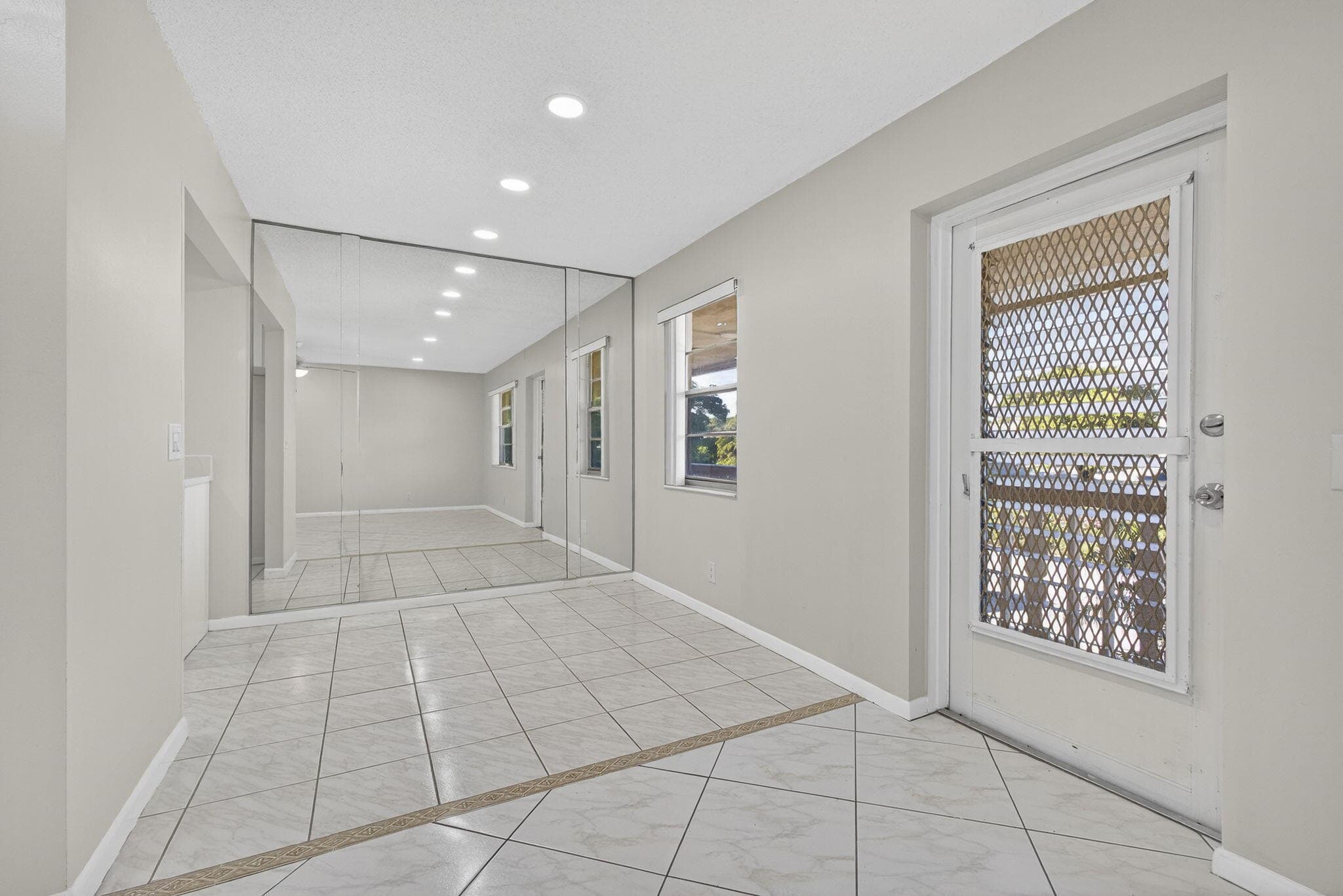 149 Hastings I, West Palm Beach, FL 33417 — photo 4 of 34