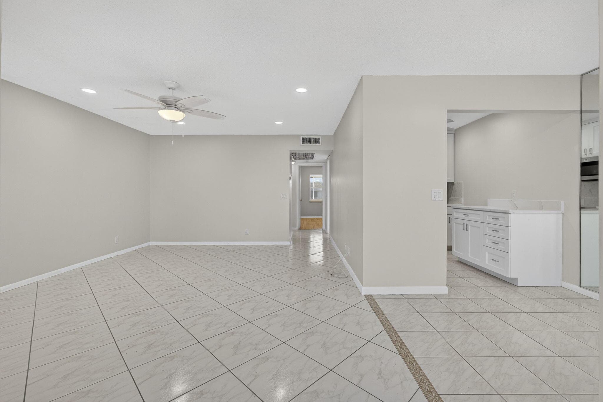 149 Hastings I, West Palm Beach, FL 33417 — photo 6 of 34