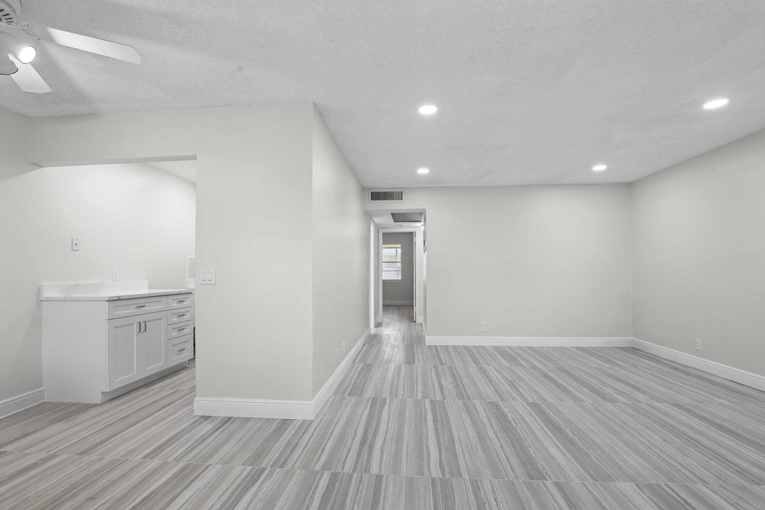 148 Hastings I, West Palm Beach, FL 33417 — photo 5 of 35