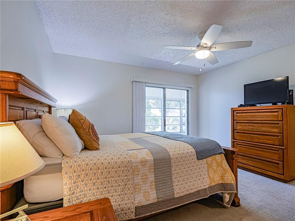 28 Pine Arbor Lane 101, Vero Beach, FL 32962 — photo 15 of 36