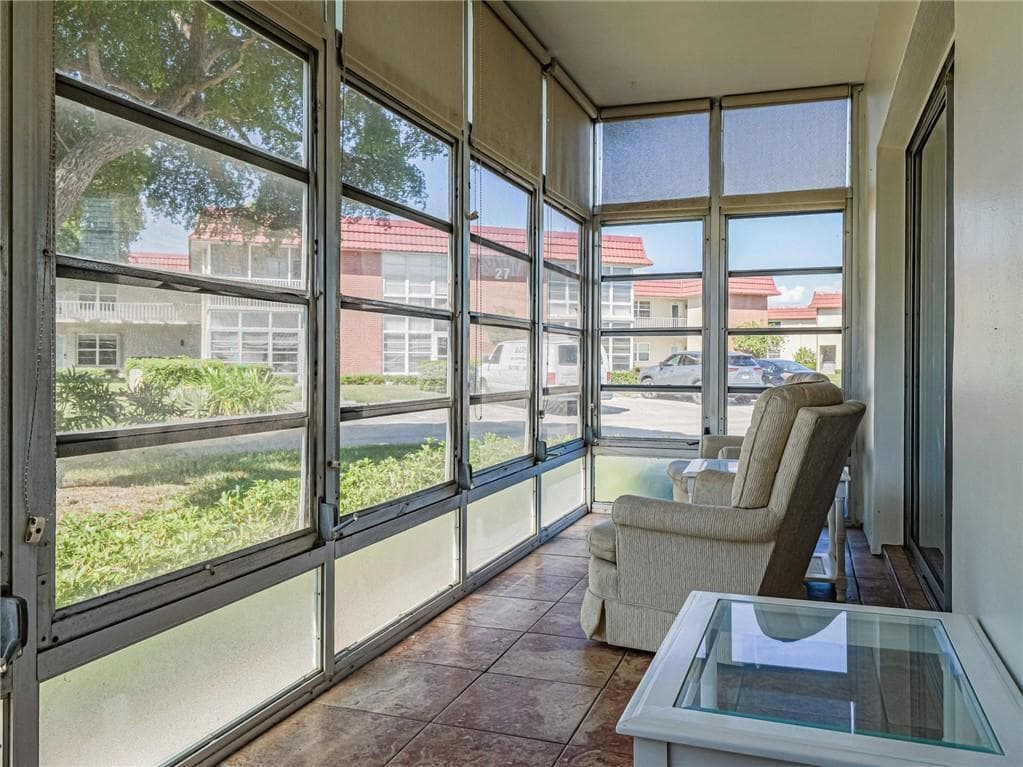 28 Pine Arbor Lane 101, Vero Beach, FL 32962 — photo 21 of 36