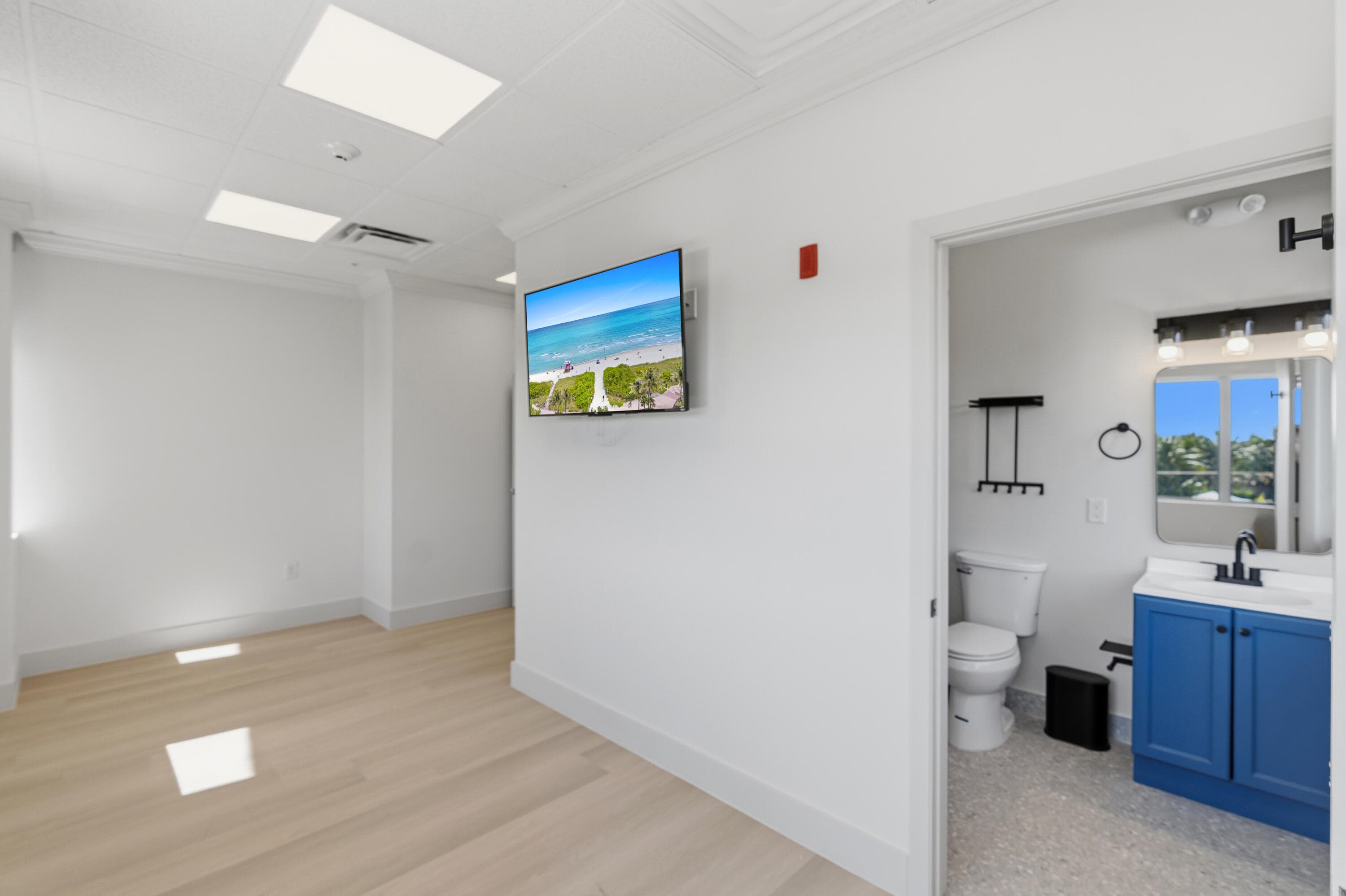 3330 N Federal Highway, Boynton Beach, FL 33435 — photo 17 of 44