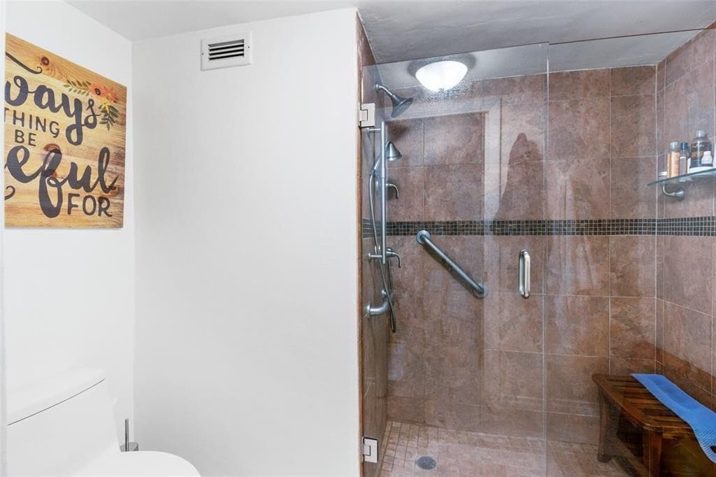 333 Sunset Drive 104, Fort Lauderdale, FL 33301 — photo 5 of 13