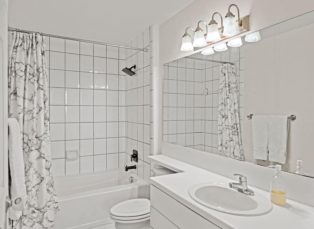 616 Clearwater Park Road 1110, West Palm Beach, FL 33401 — photo 10 of 30