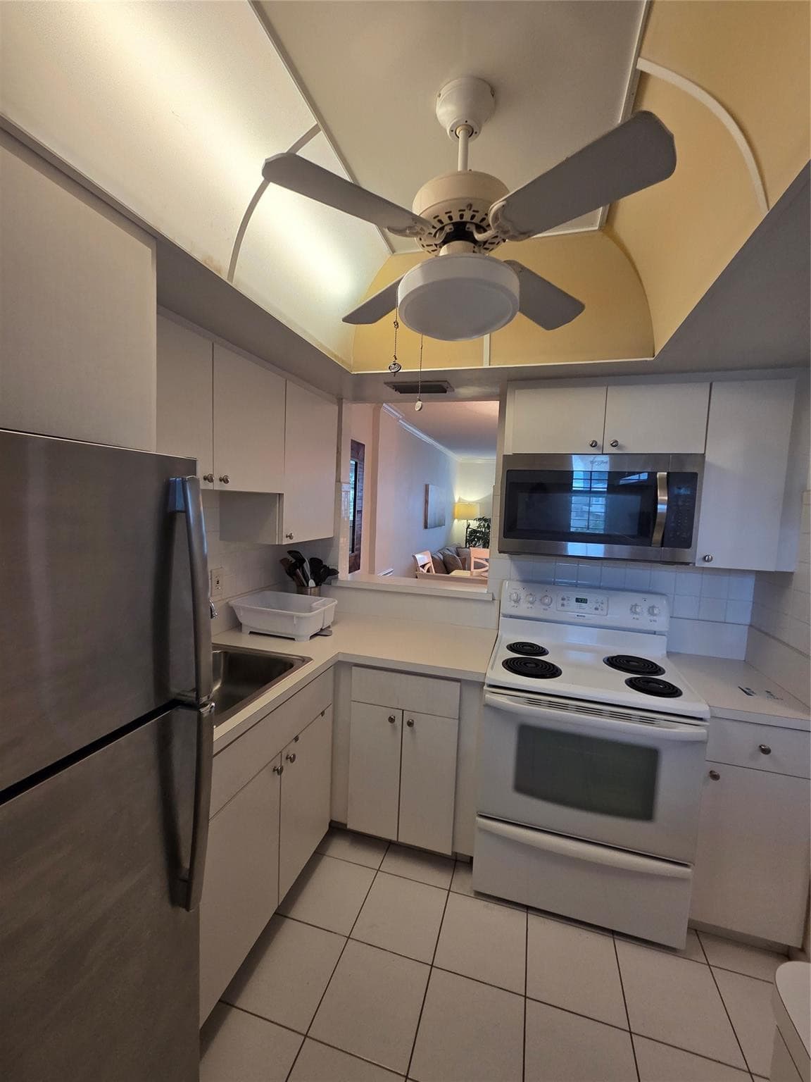 1333 E Hallandale Beach Boulevard 305, Hallandale Beach, FL 33009 — photo 17 of 25
