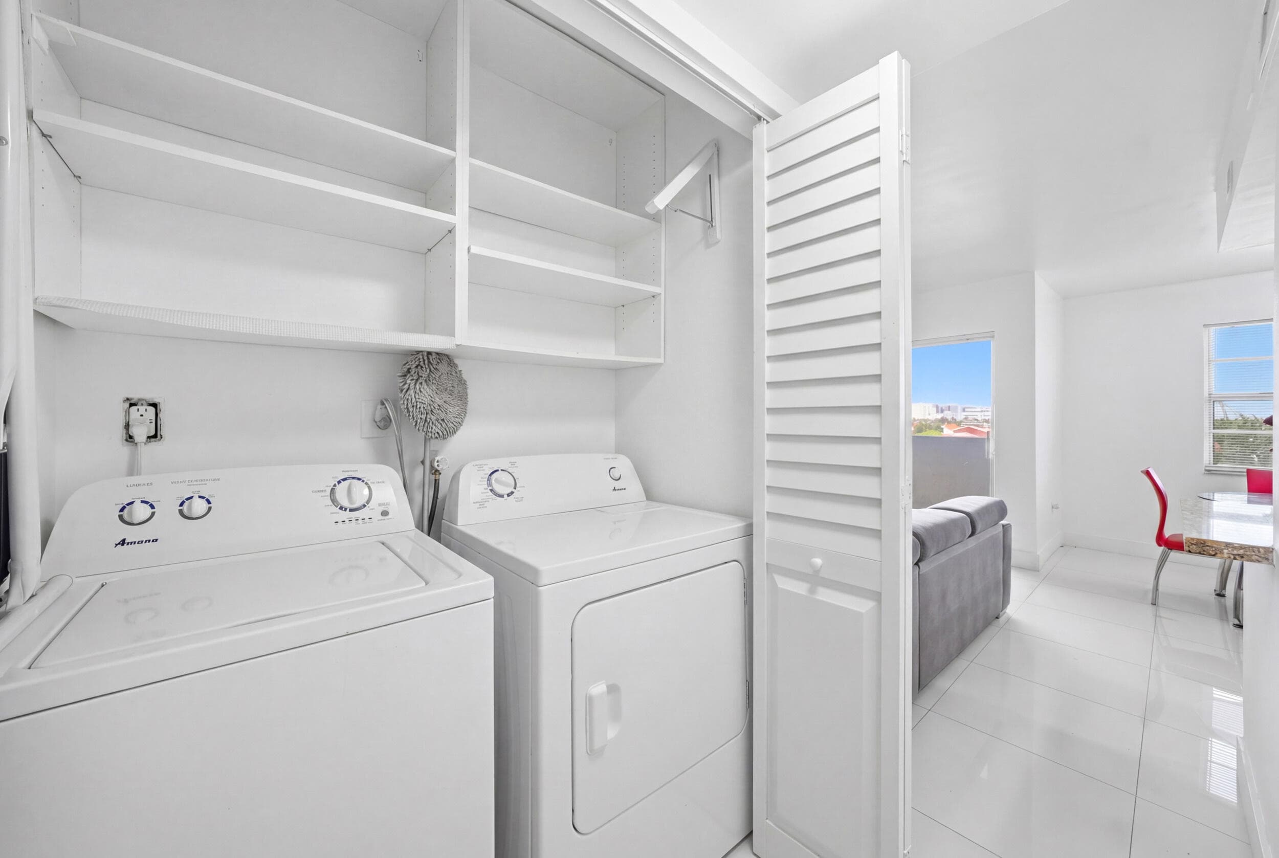 1221 SW 122nd Avenue 401, Miami, FL 33184 — photo 4 of 25