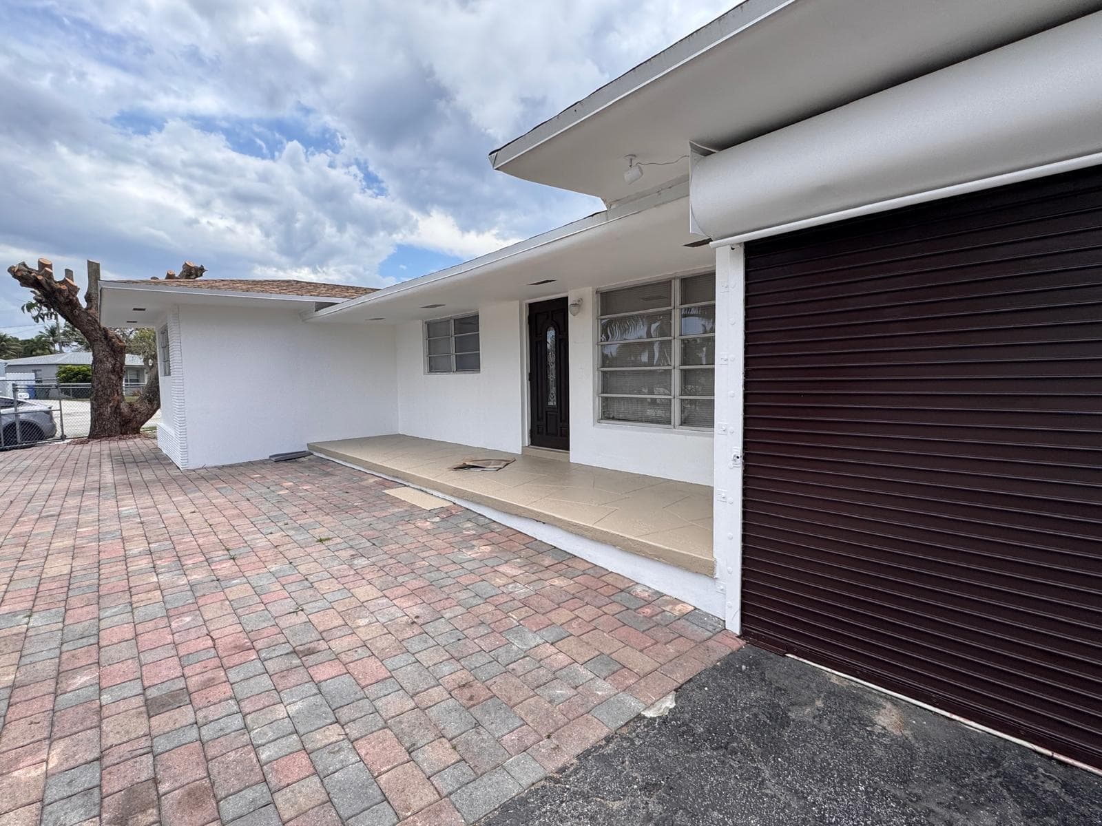 11 NW 56th Street, Oakland Park, FL 33309 — photo 2 of 47
