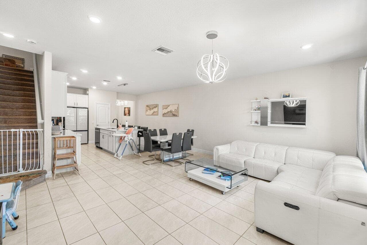 4824 Chantilly Road, Lake Worth, FL 33467 — photo 14 of 36