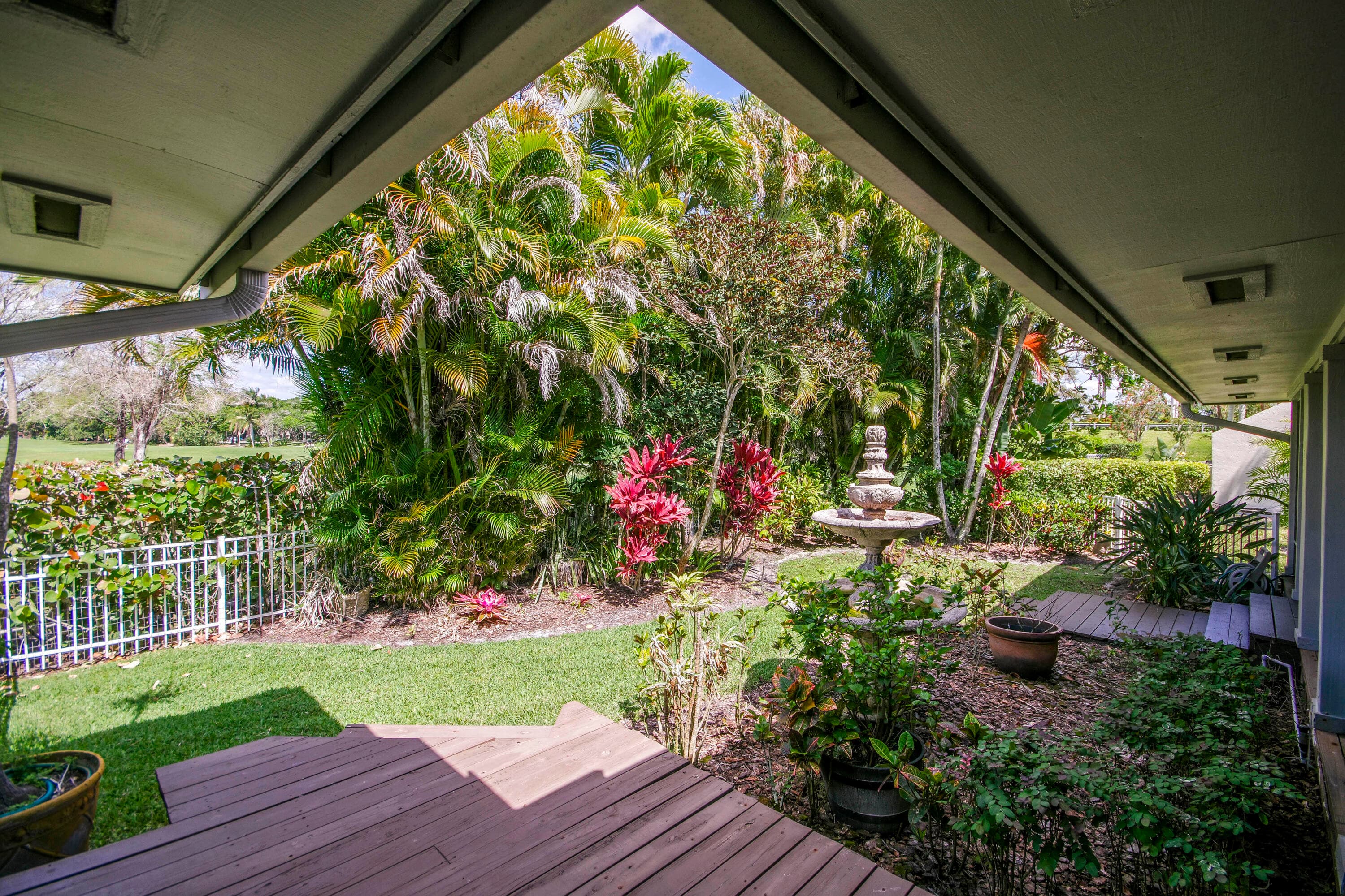 1 Balfour Road E, Palm Beach Gardens, FL 33418 — photo 39 of 40